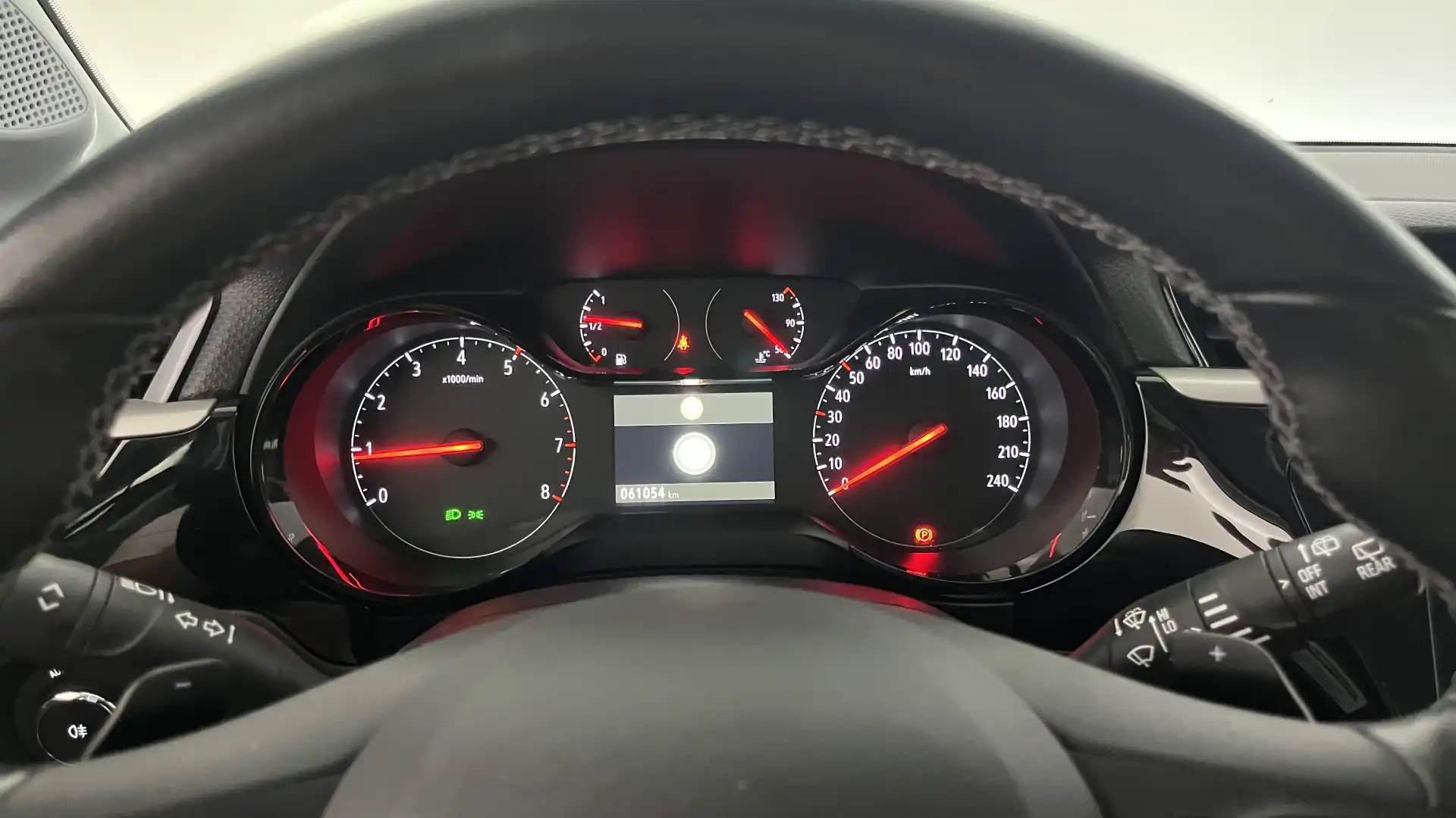 car-image