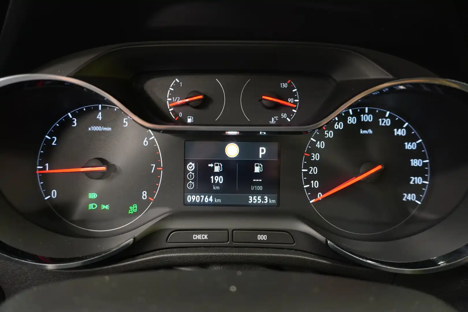 car-image