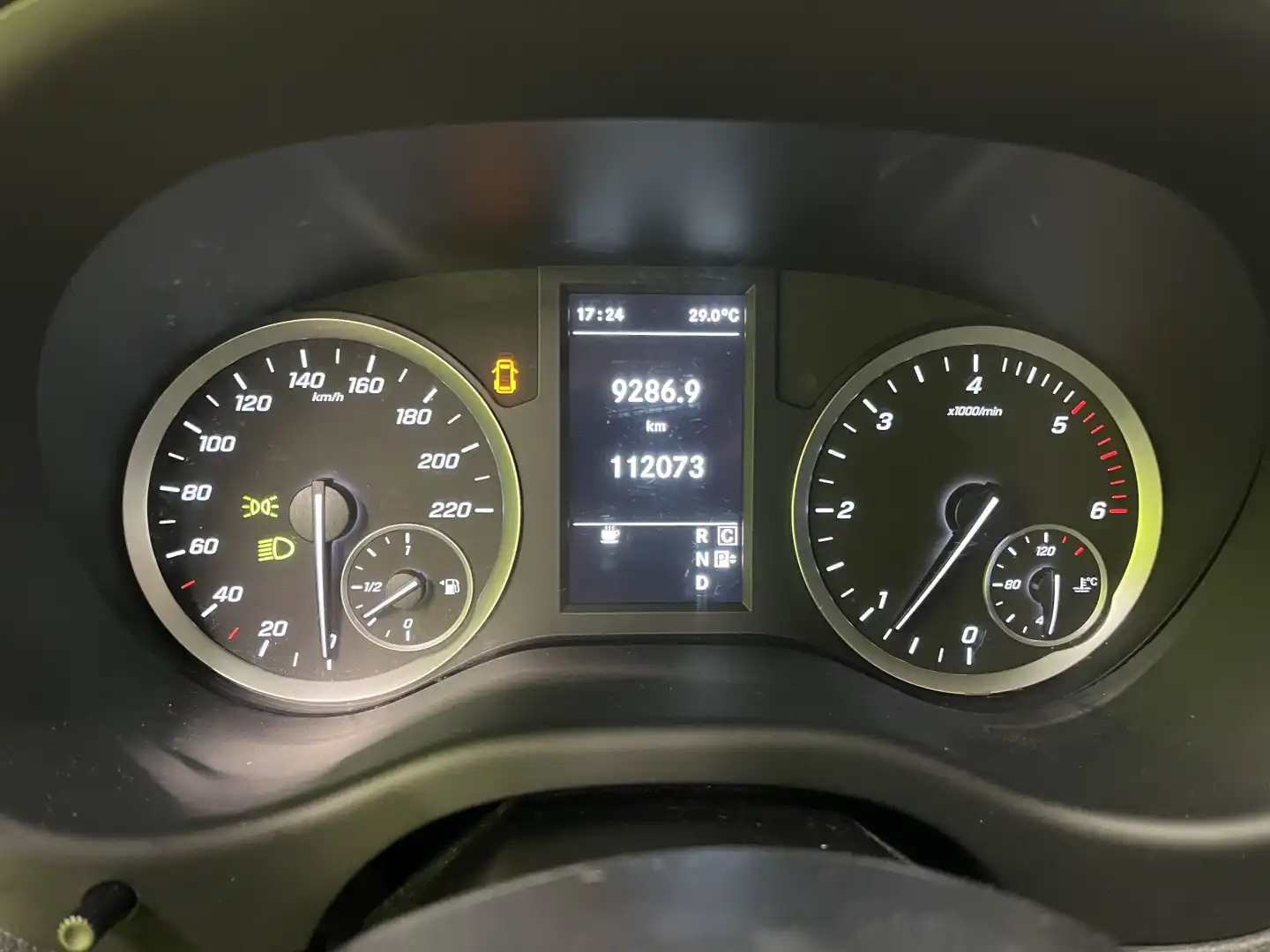 car-image