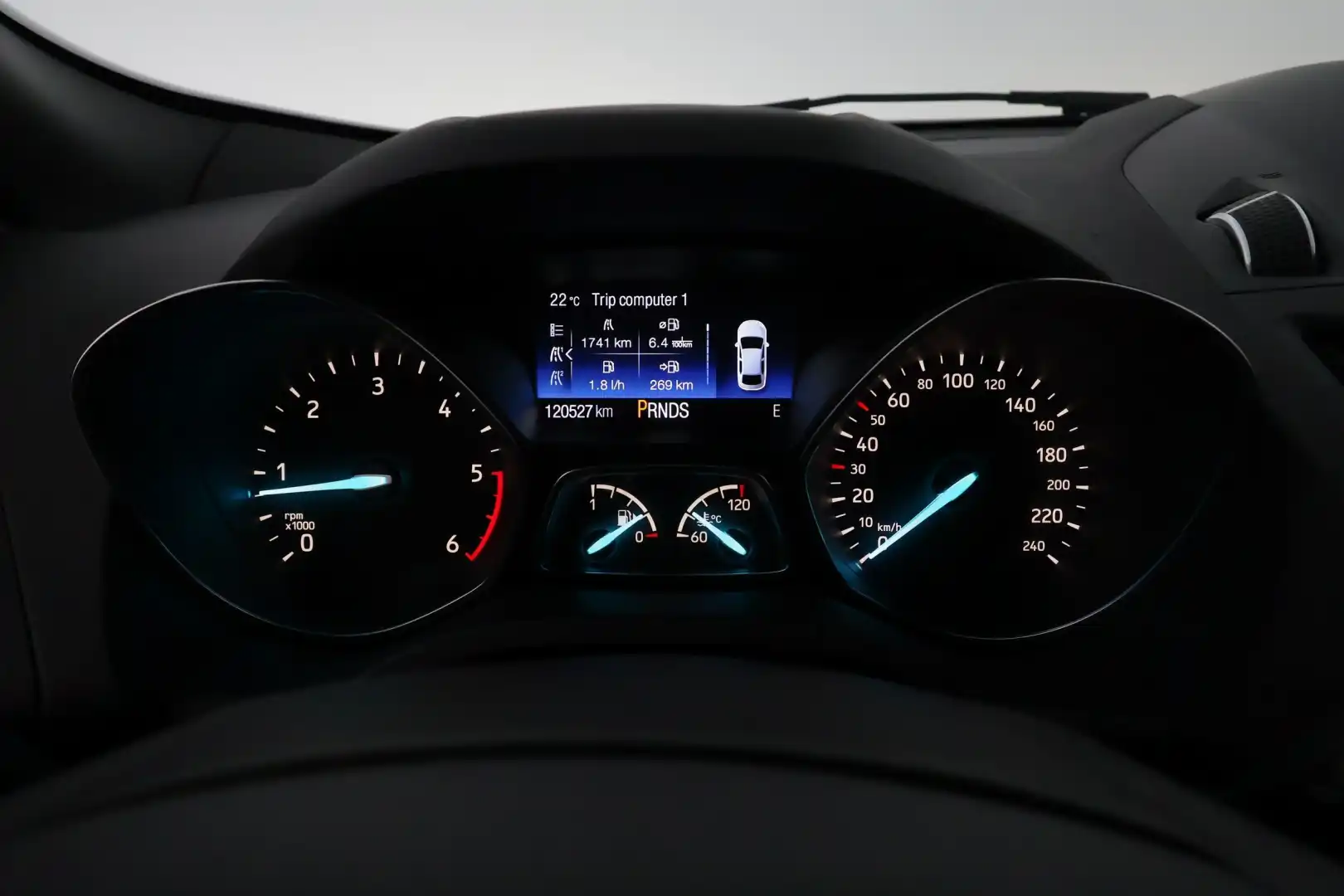 car-image
