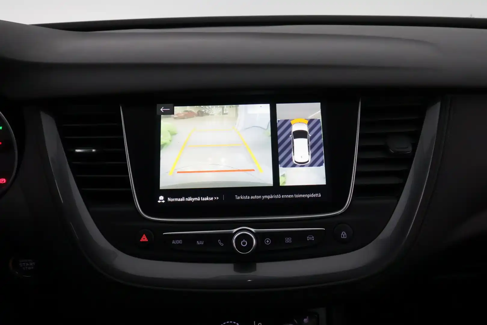 car-image