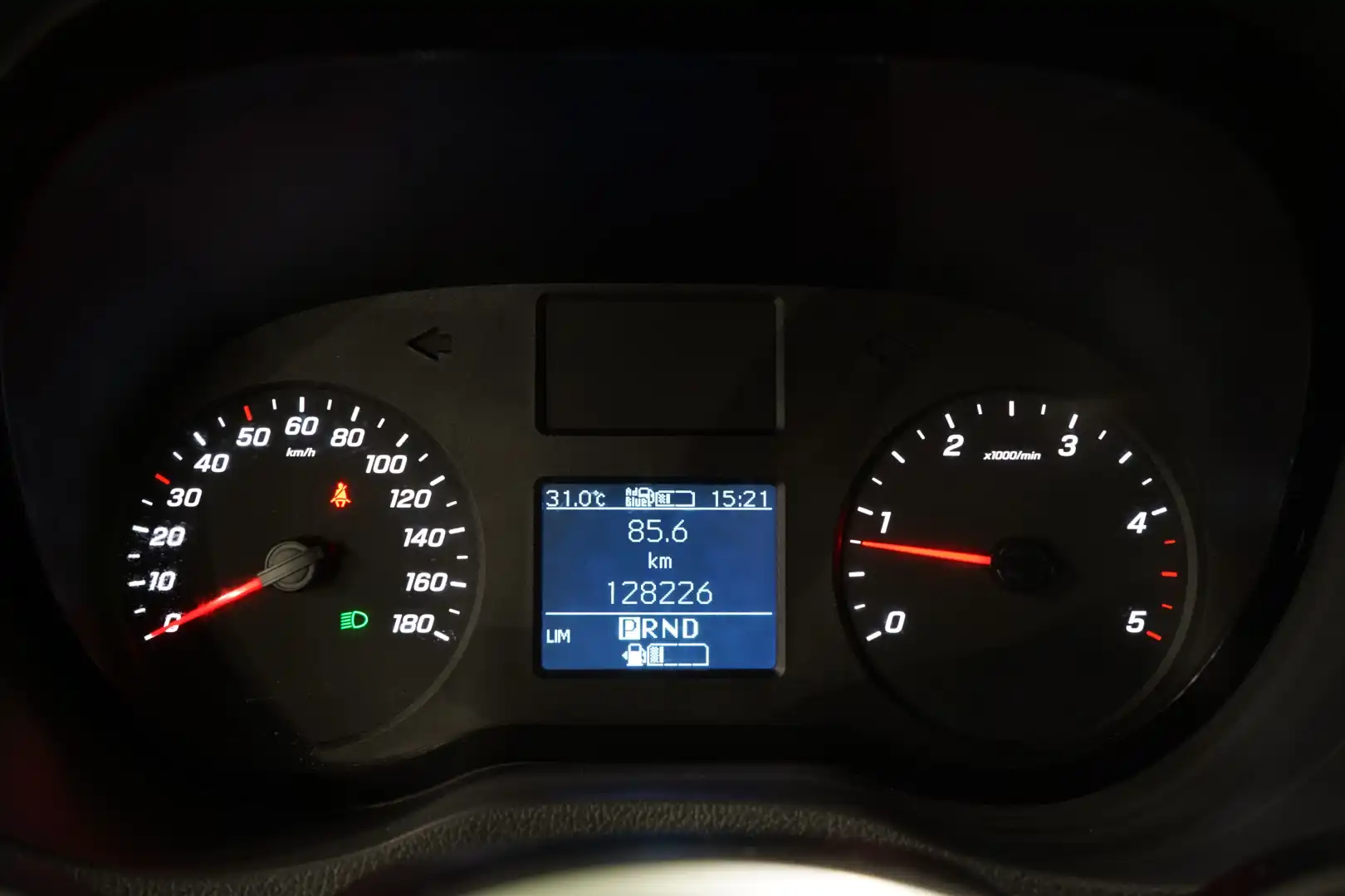 car-image