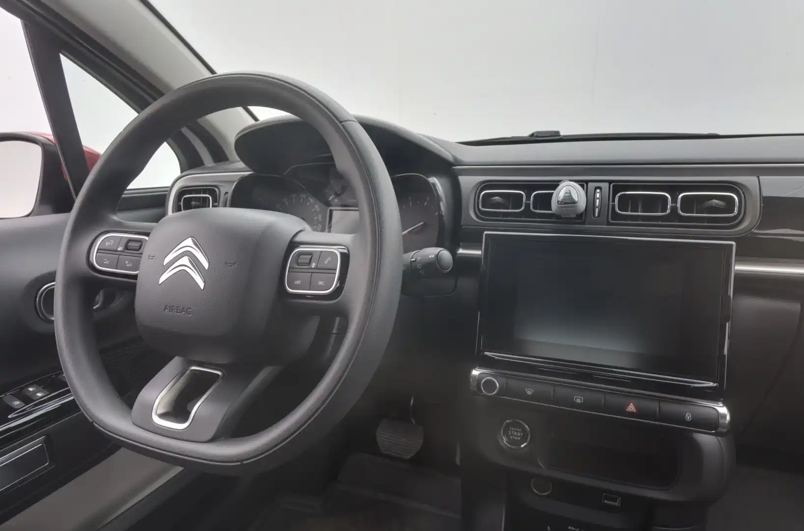 car-image