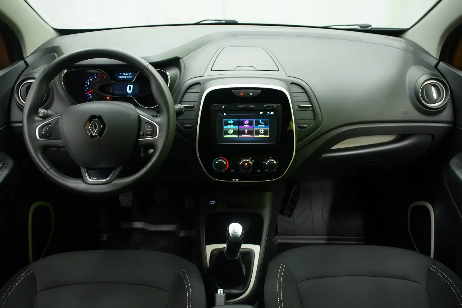 car-image