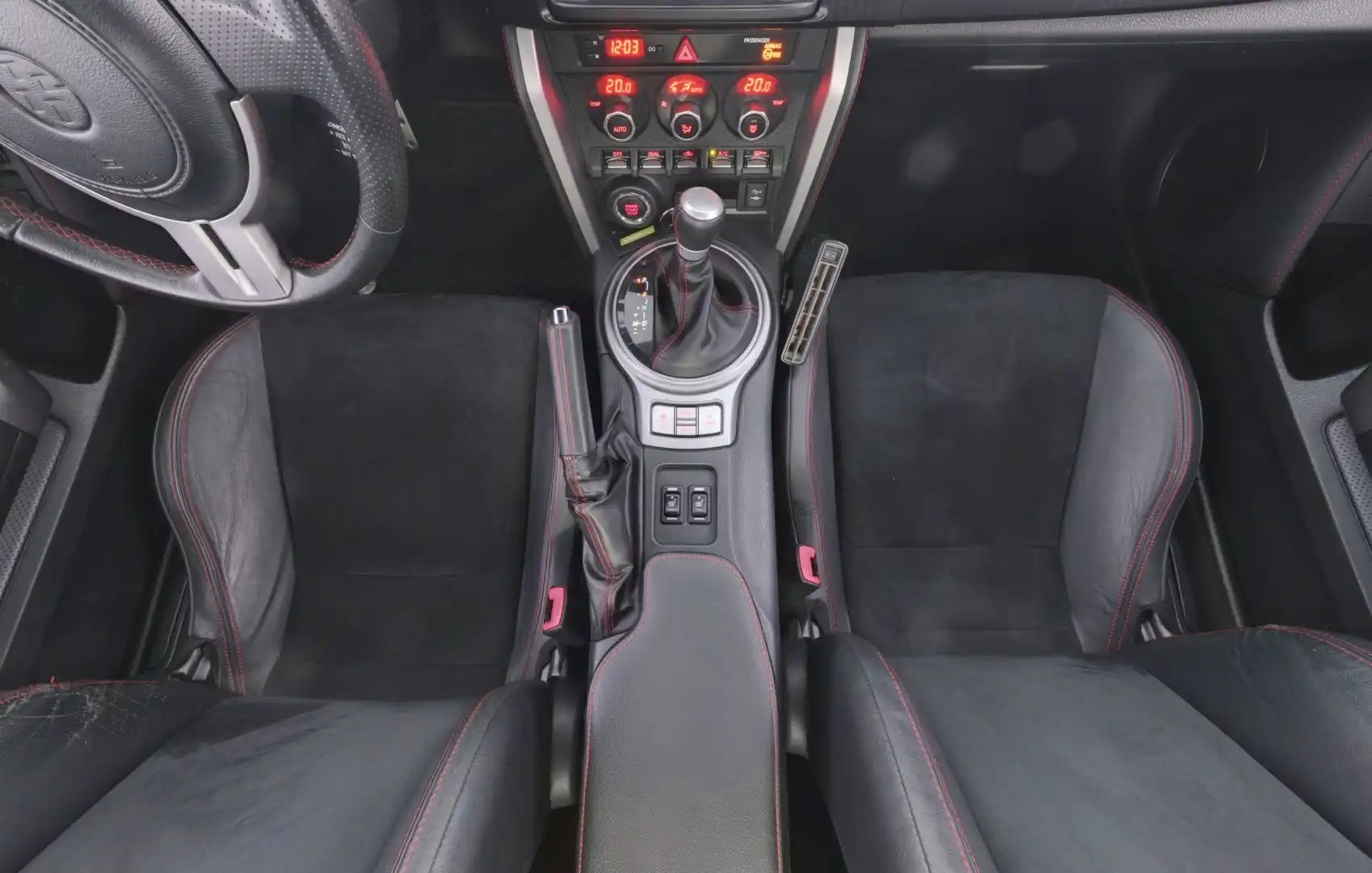 car-image