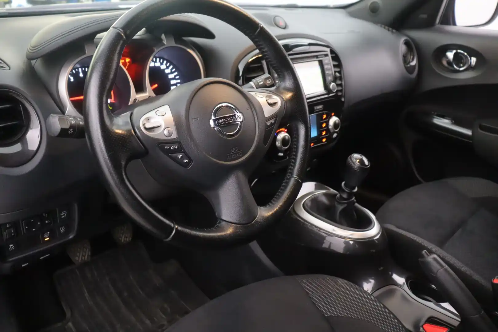car-image