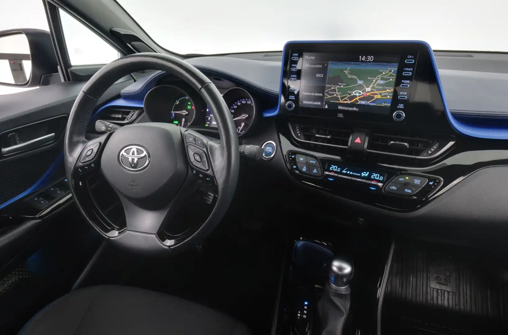 car-image