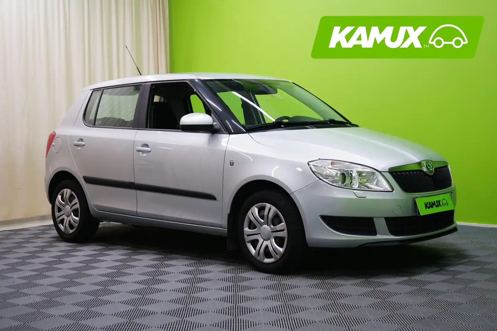car-image