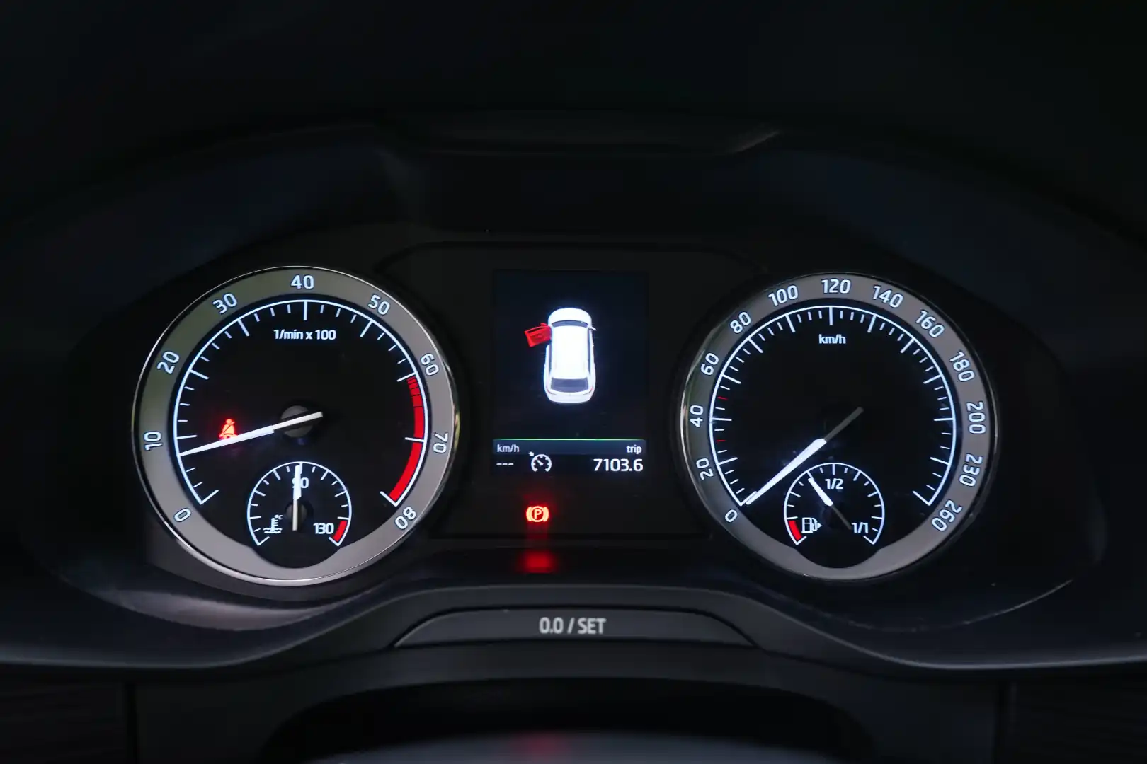 car-image