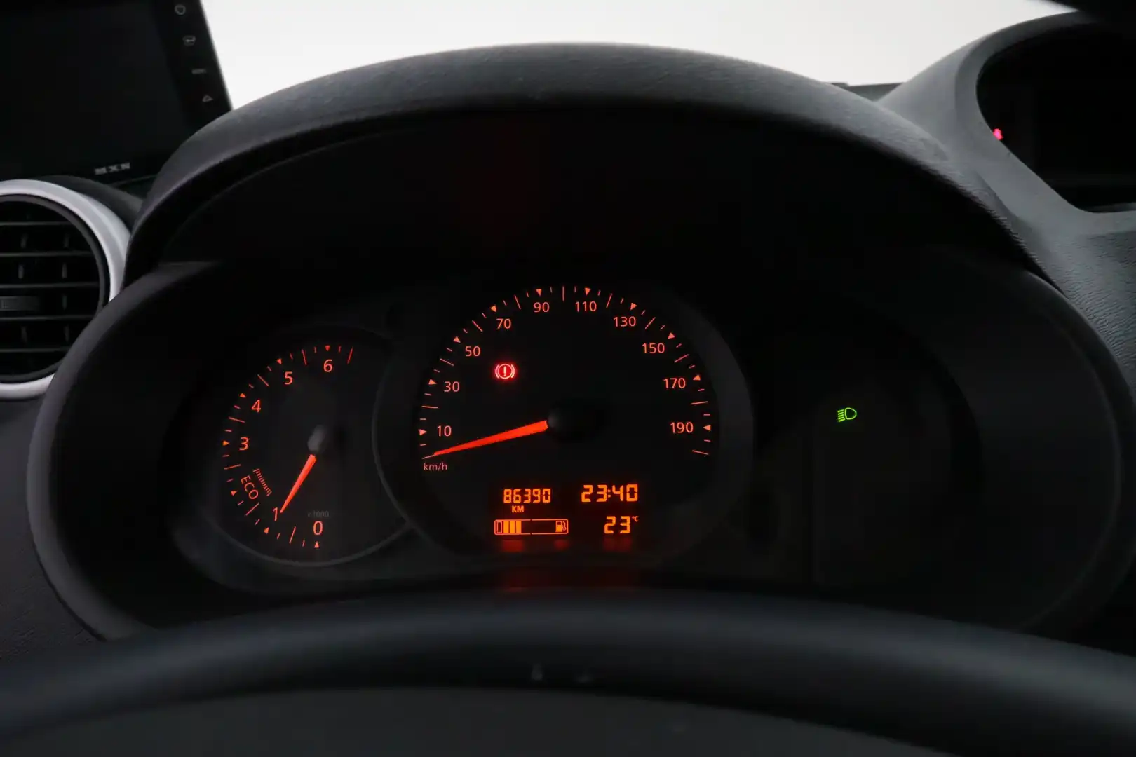 car-image