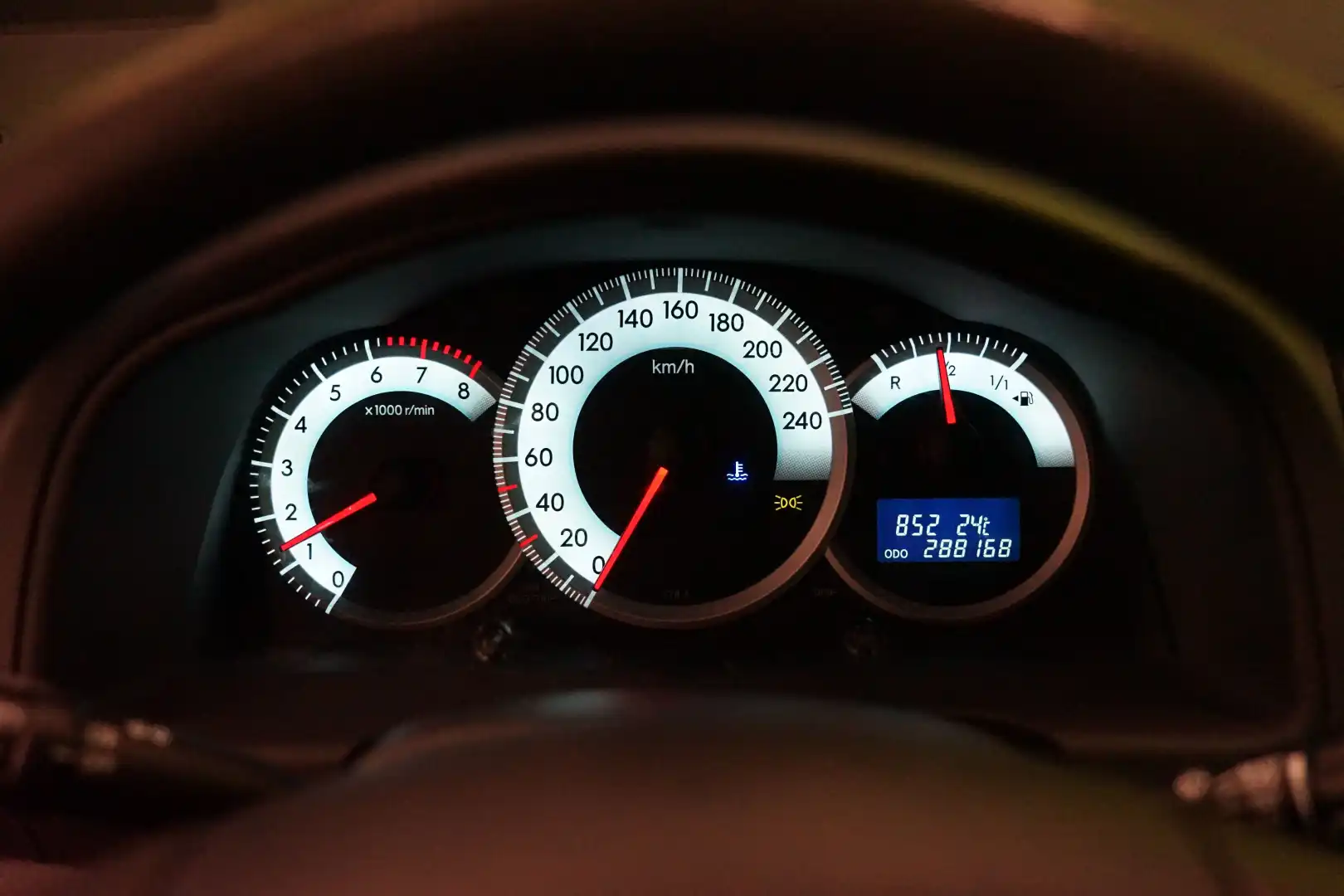 car-image