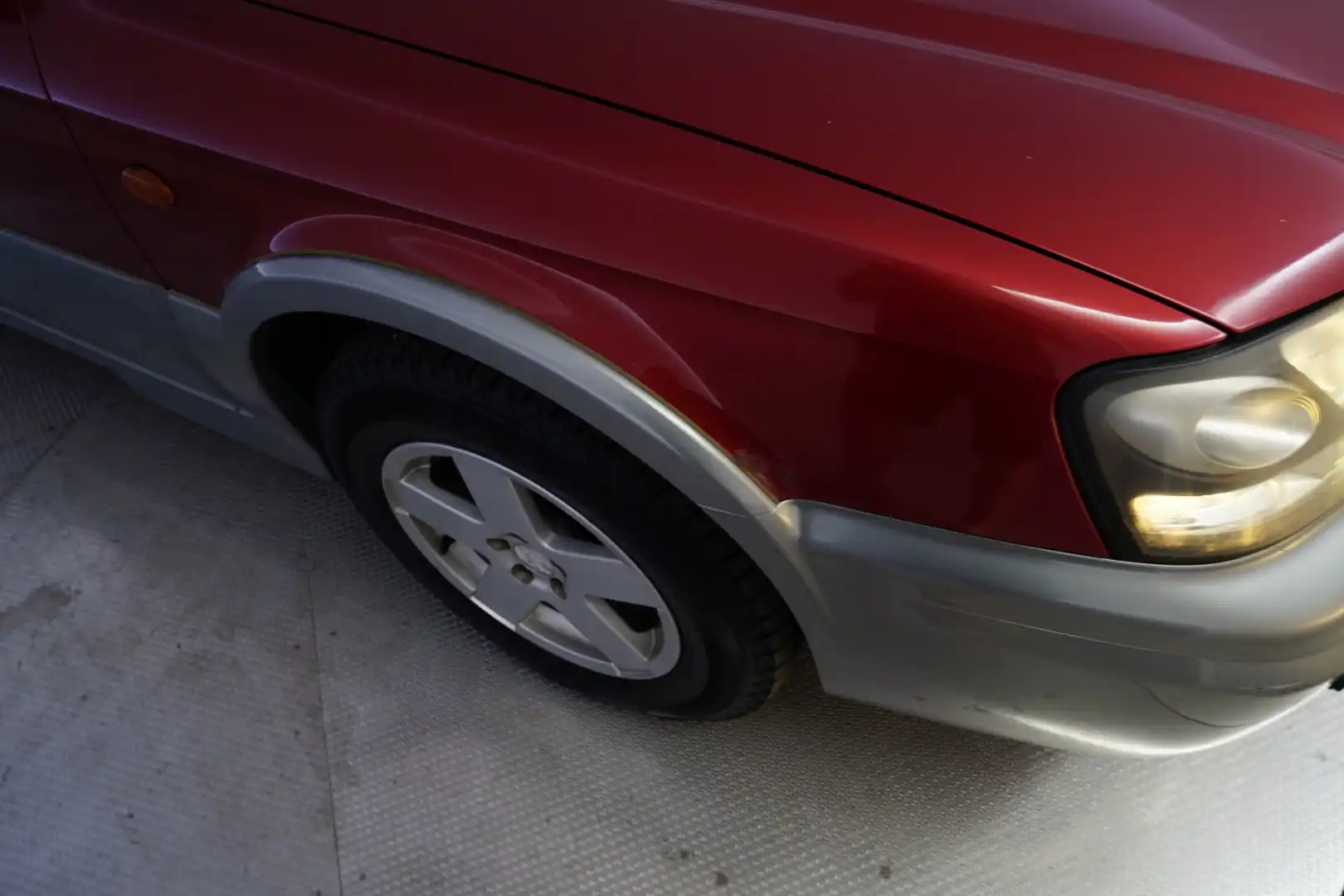 car-image