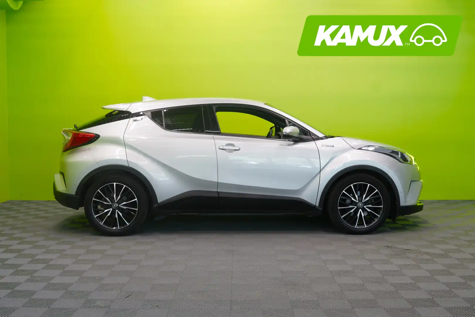 car-image