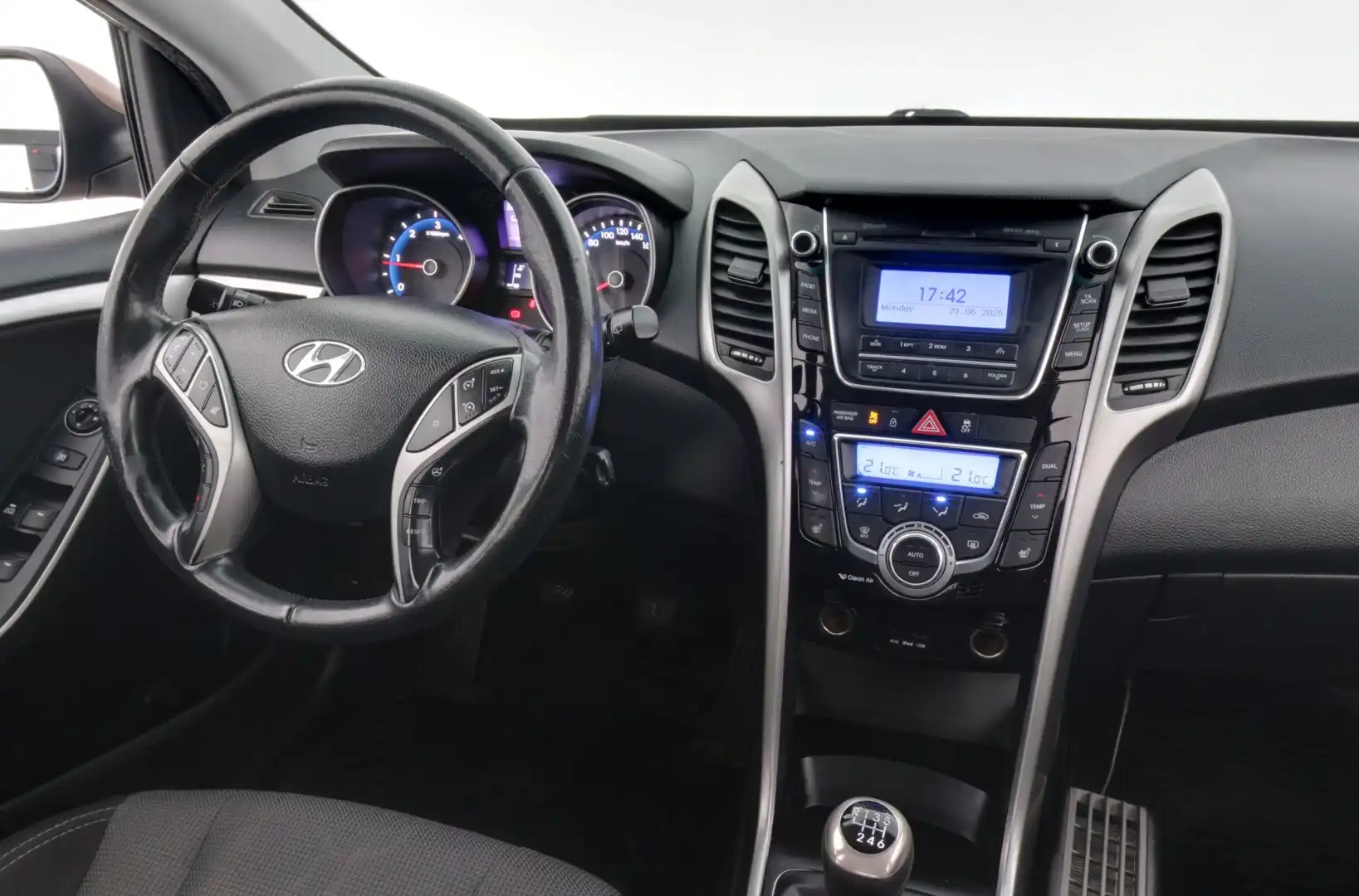 car-image