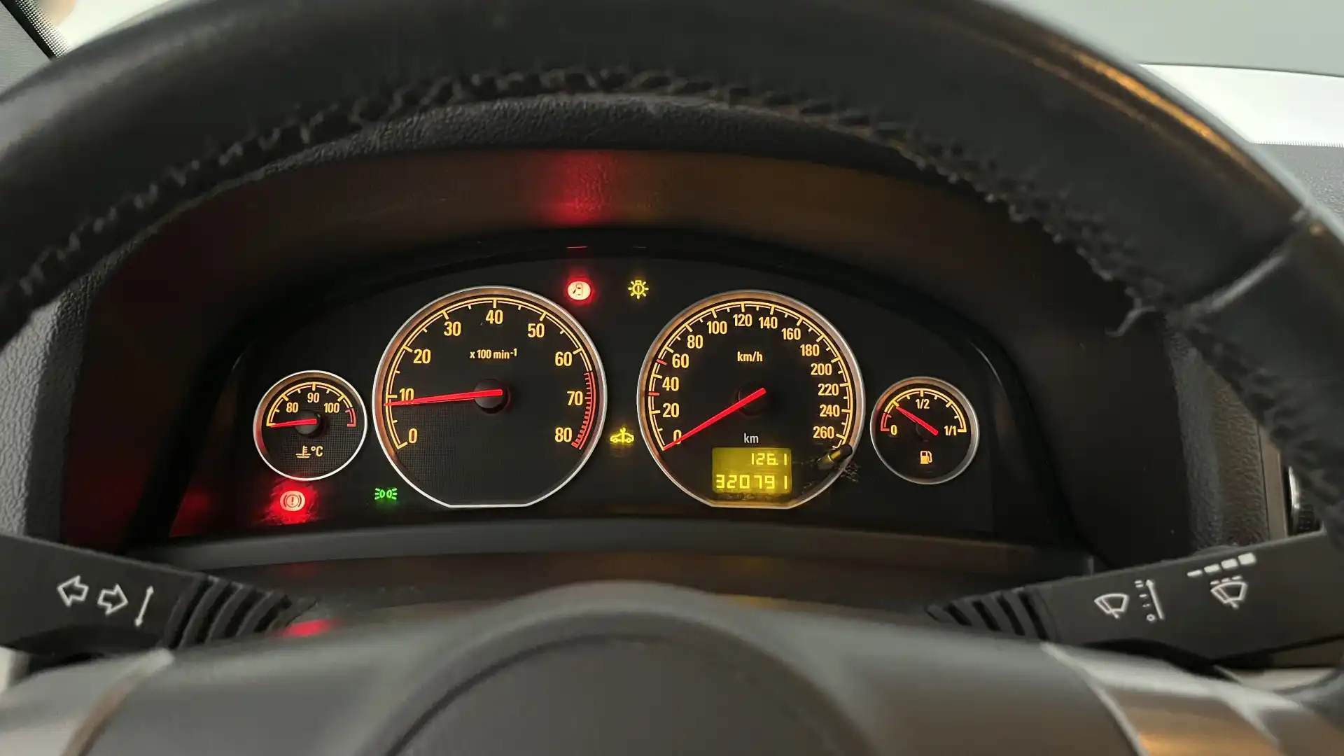 car-image
