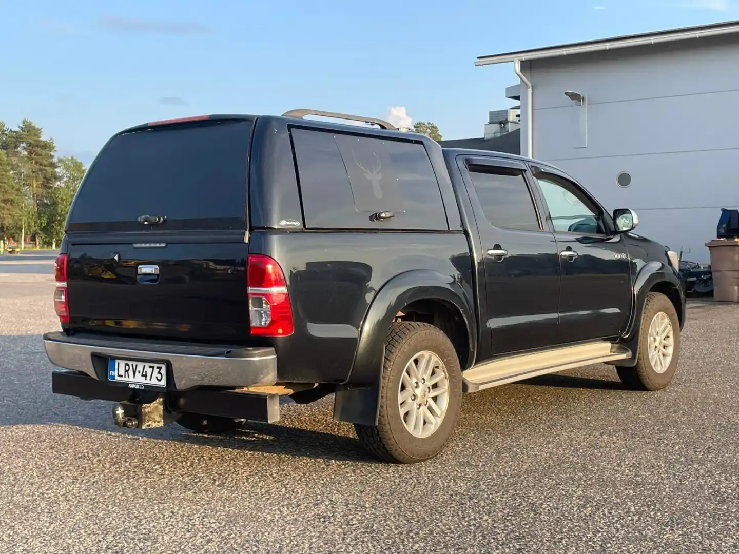 car-image