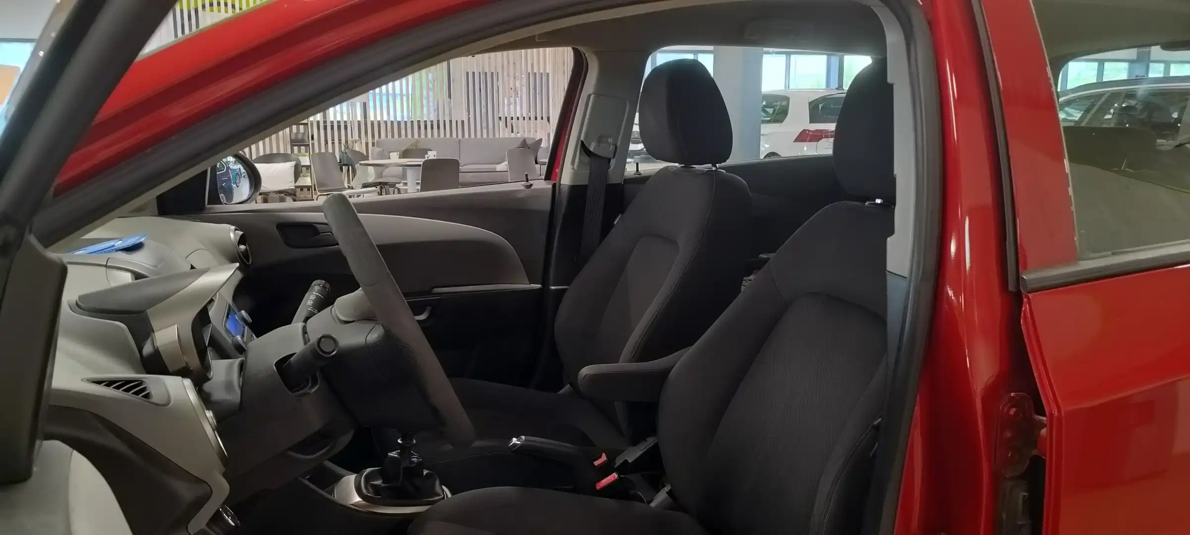 car-image