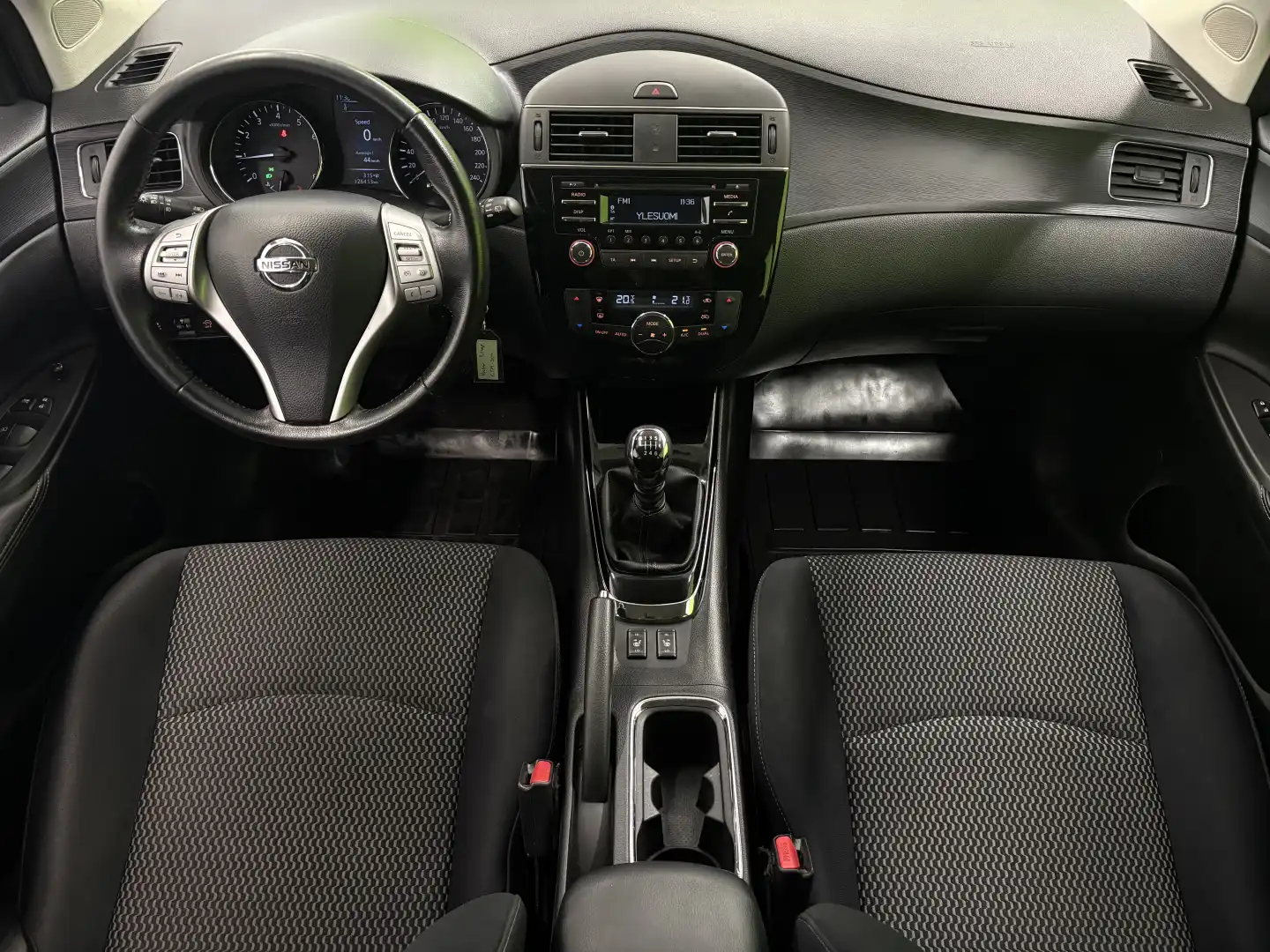 car-image