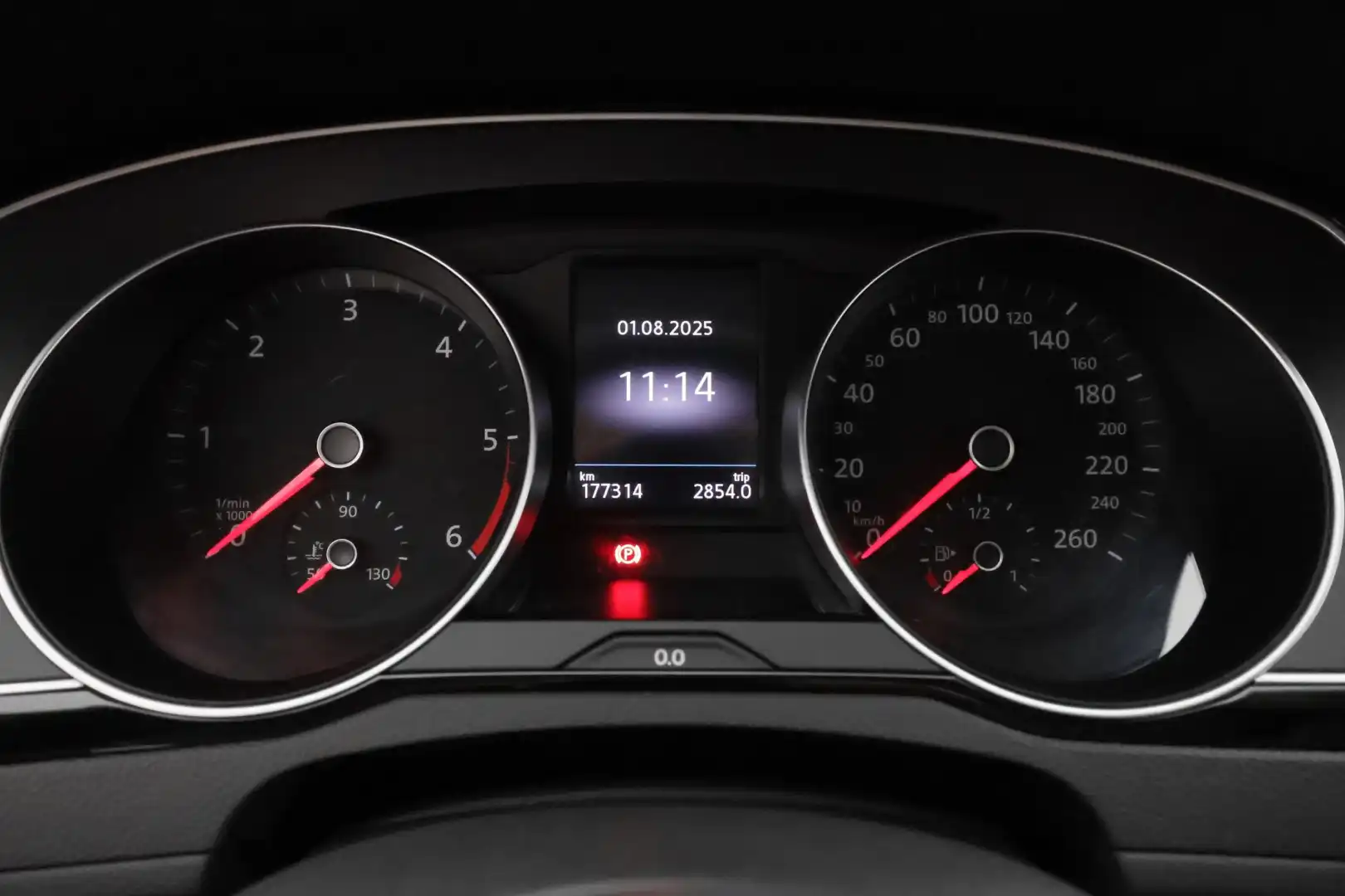 car-image