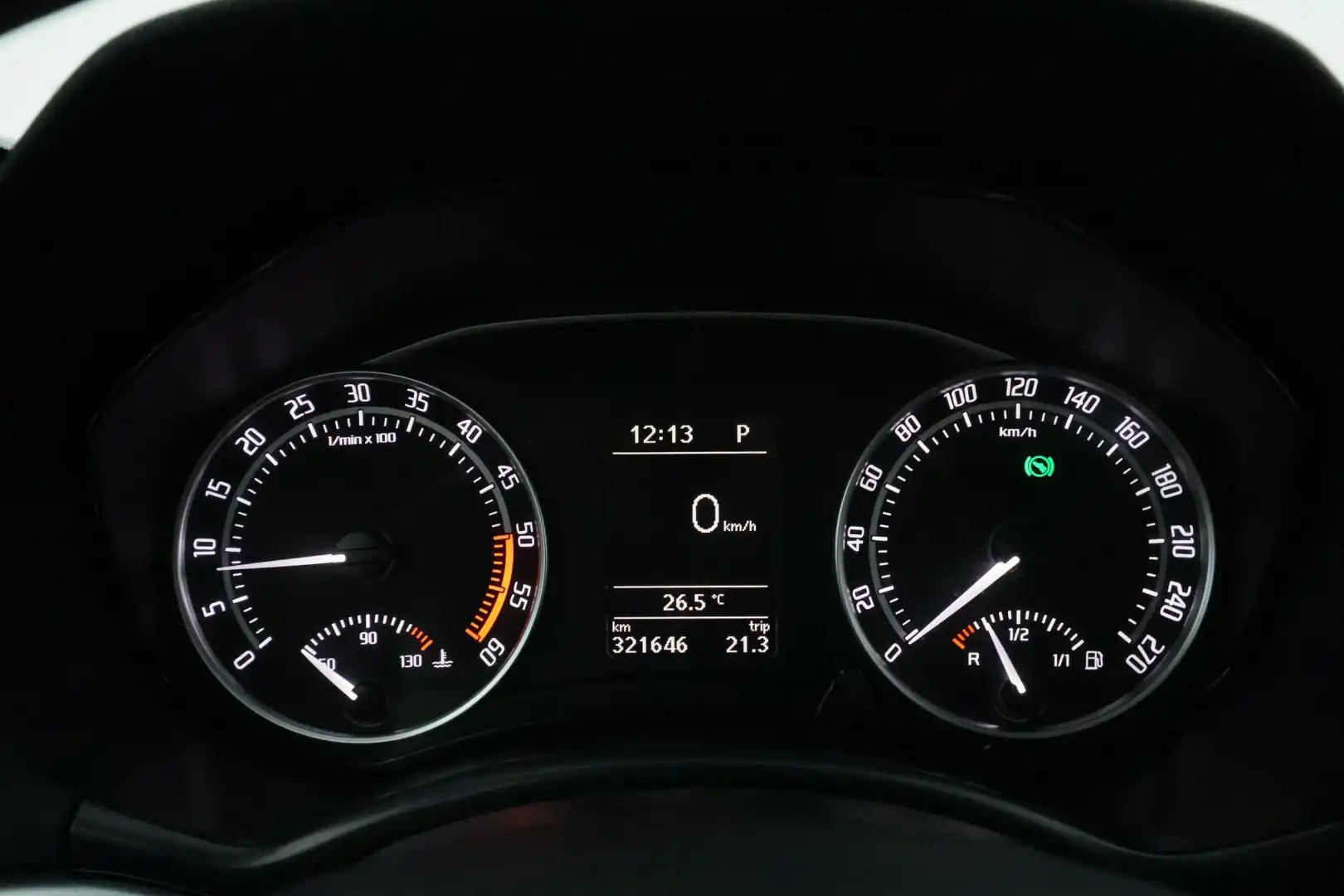 car-image