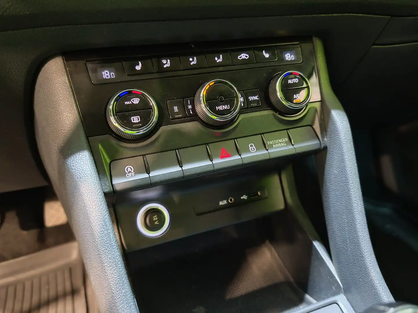 car-image