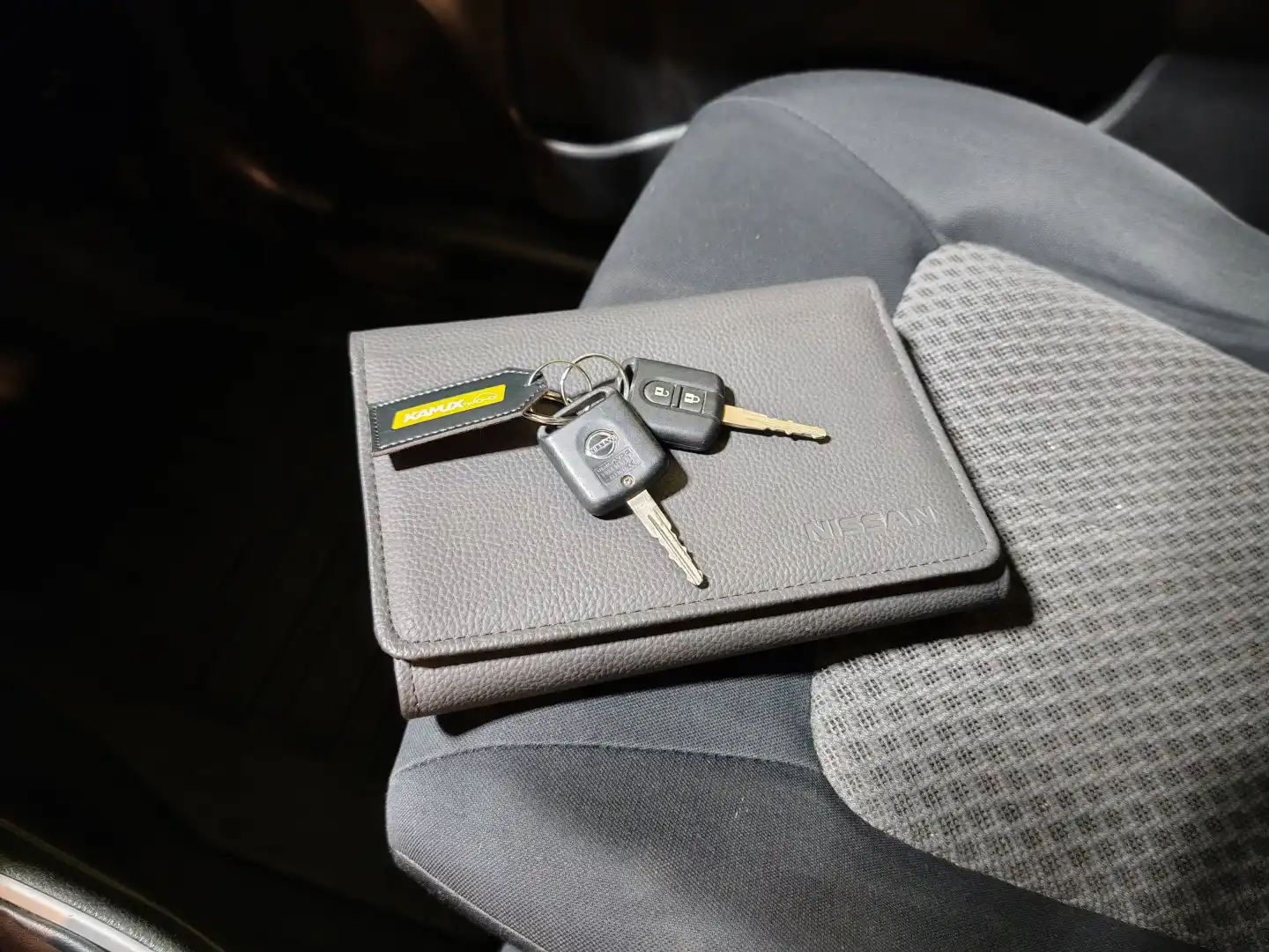 car-image