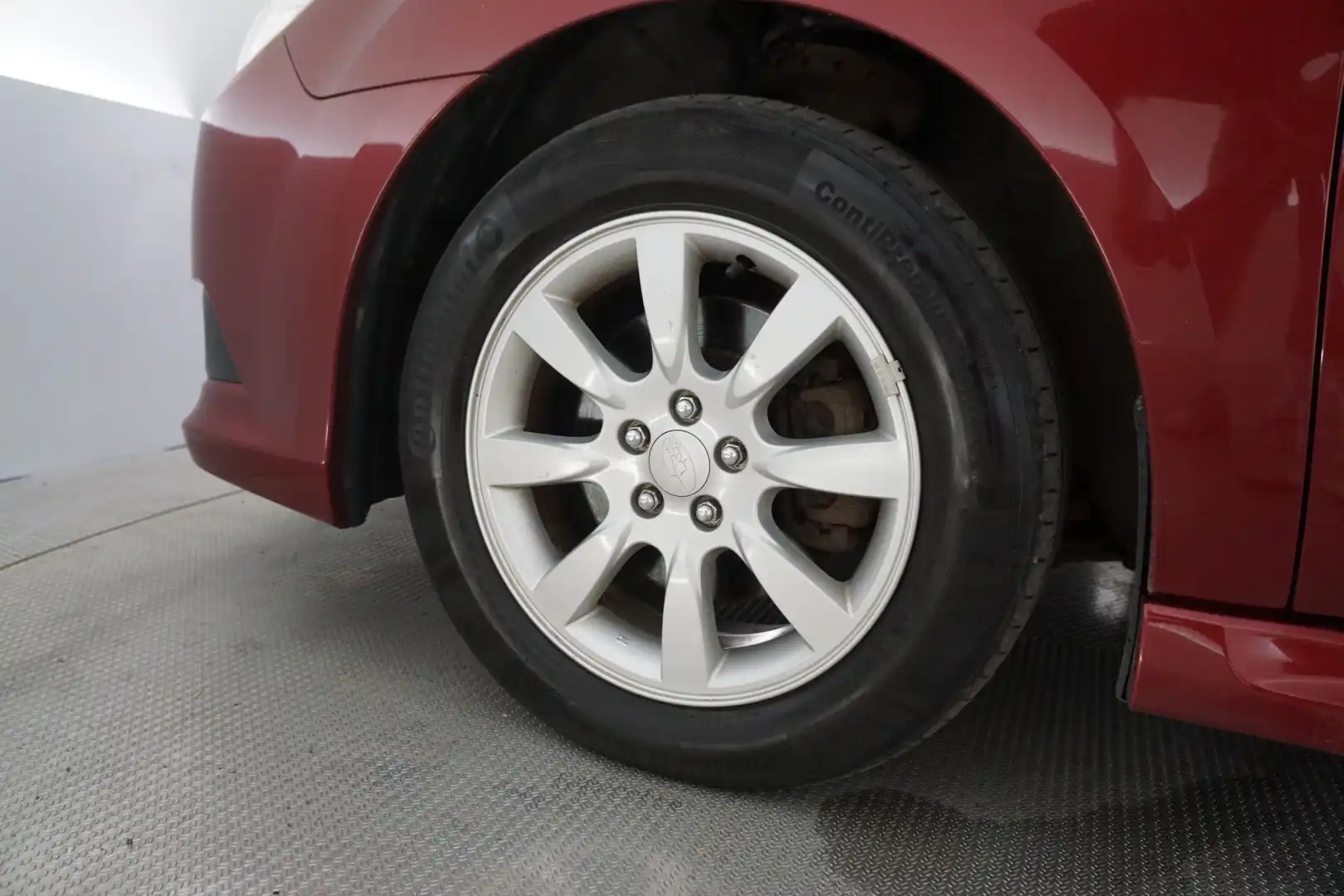 car-image
