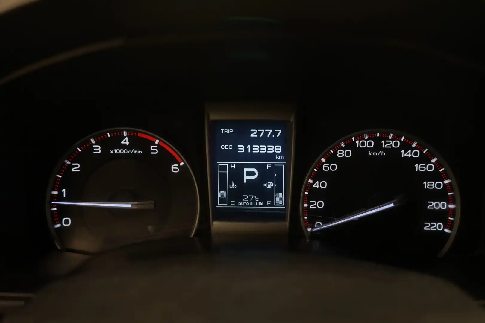 car-image