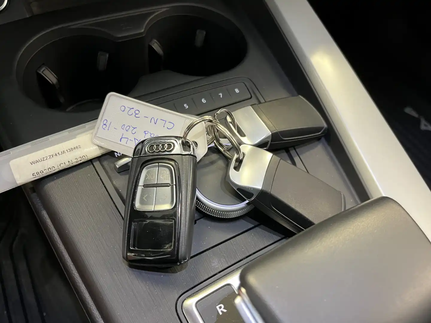 car-image