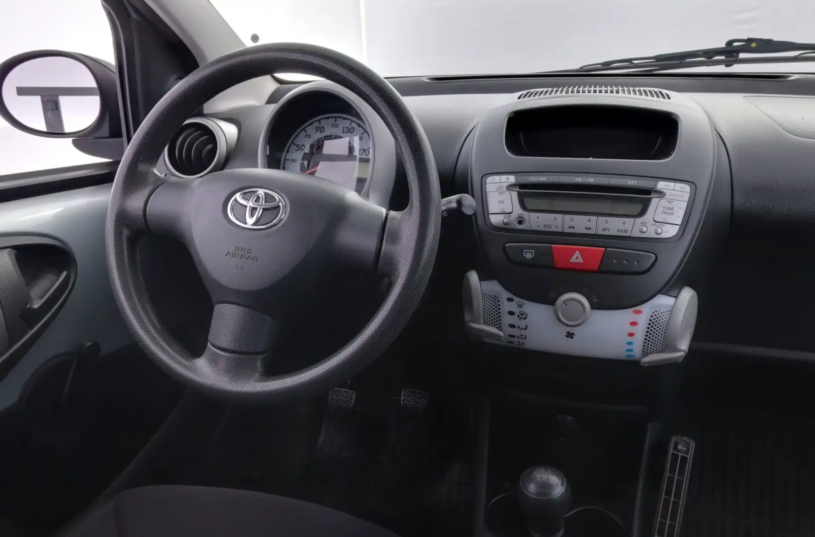 car-image