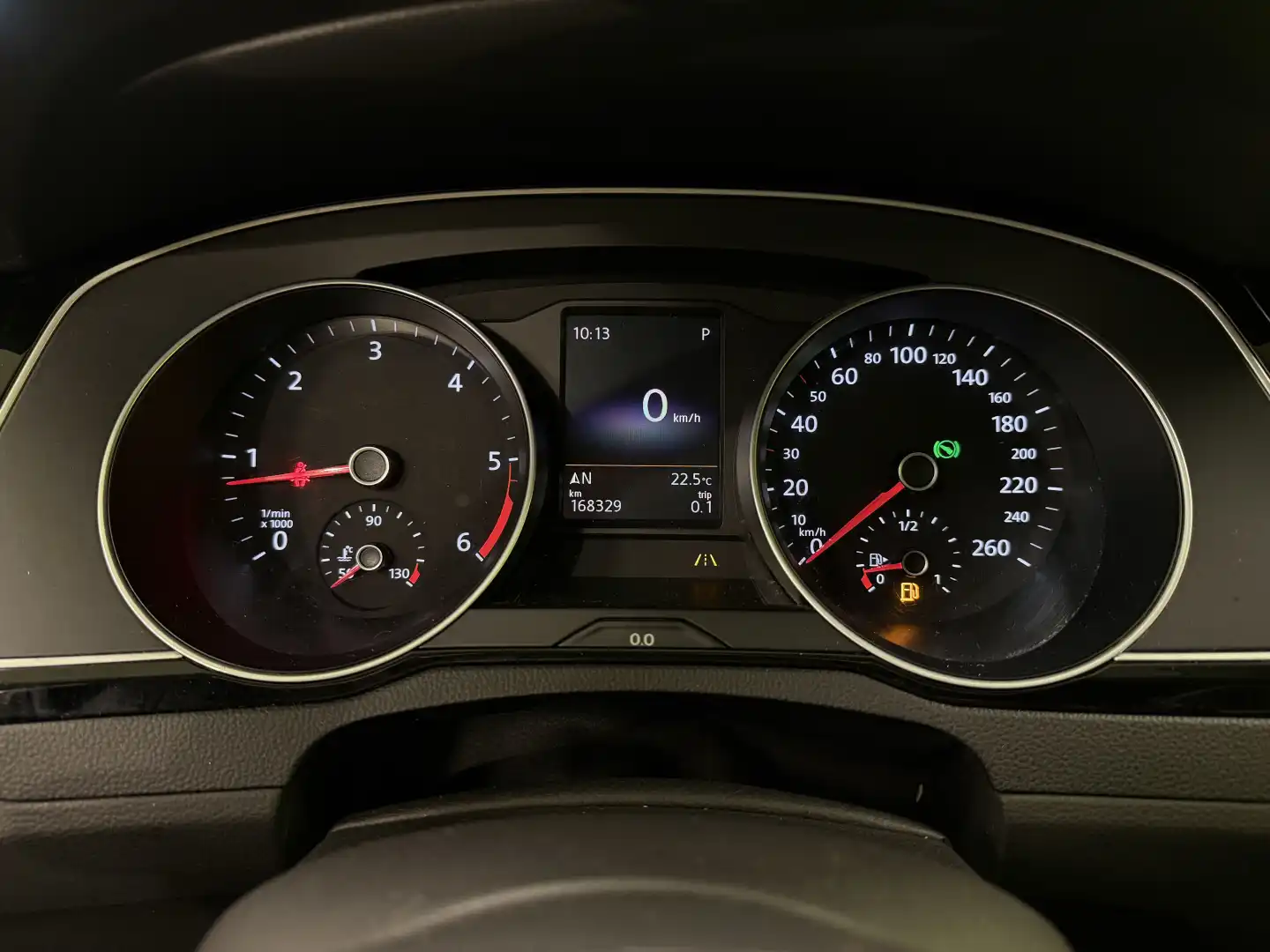 car-image