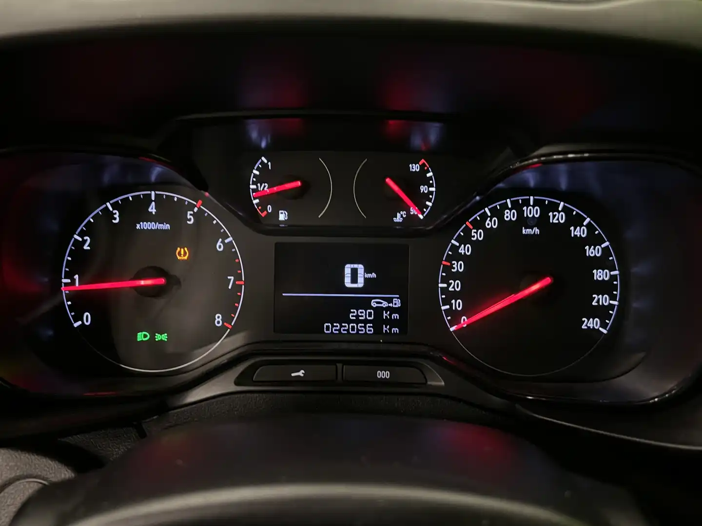 car-image