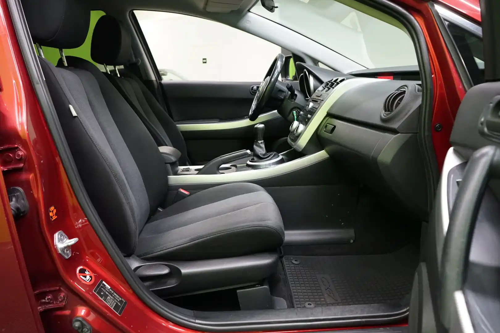 car-image