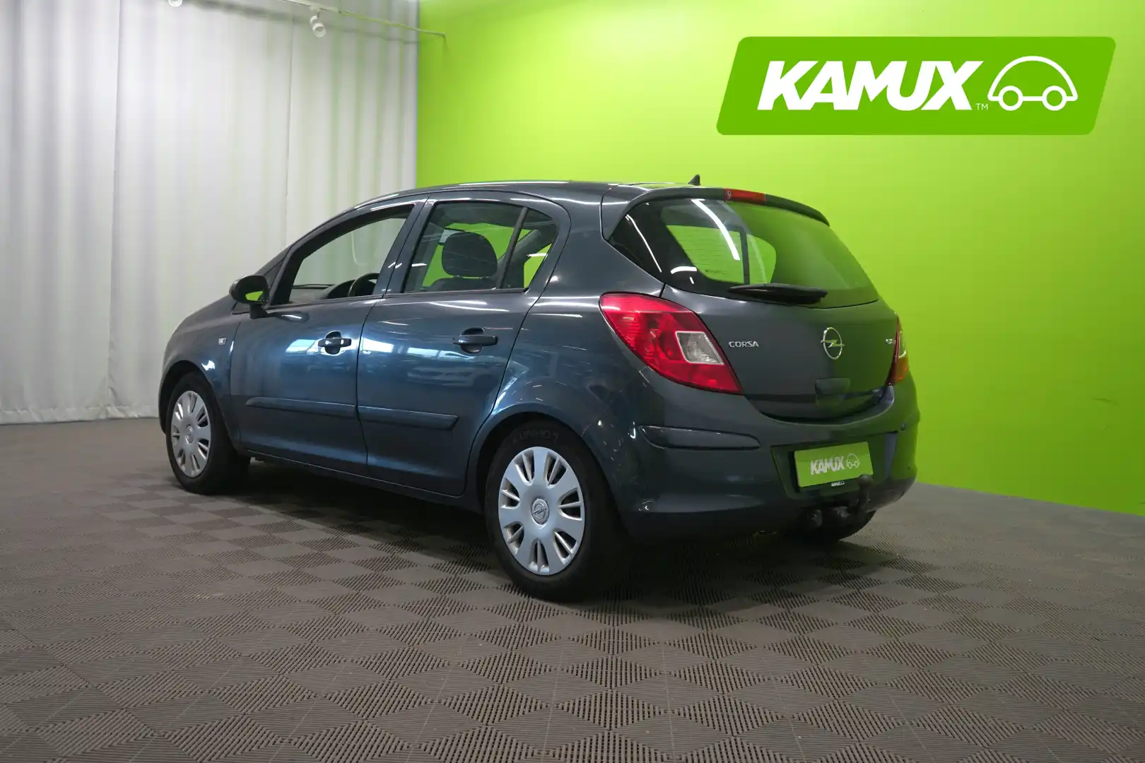 car-image