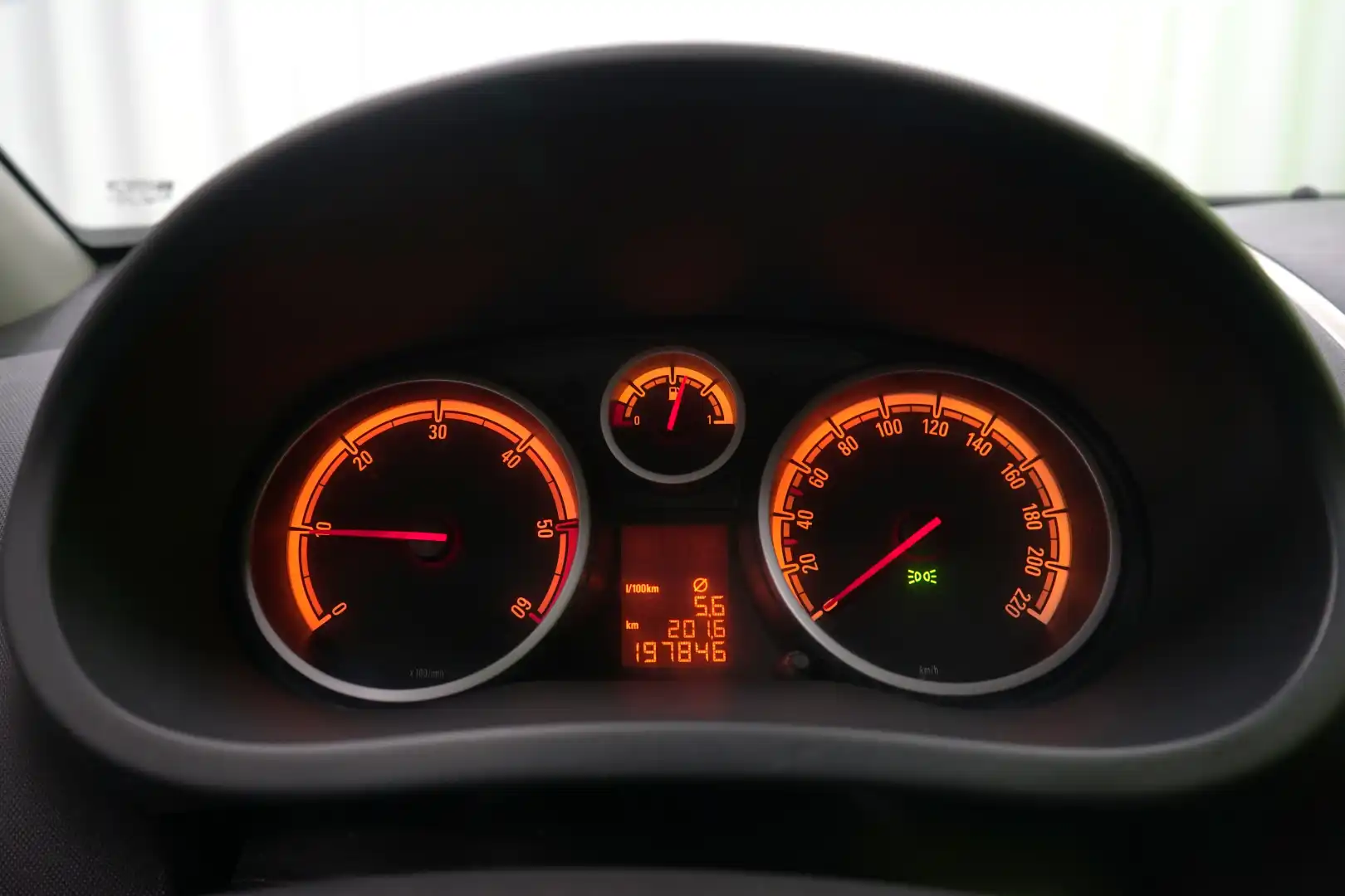 car-image