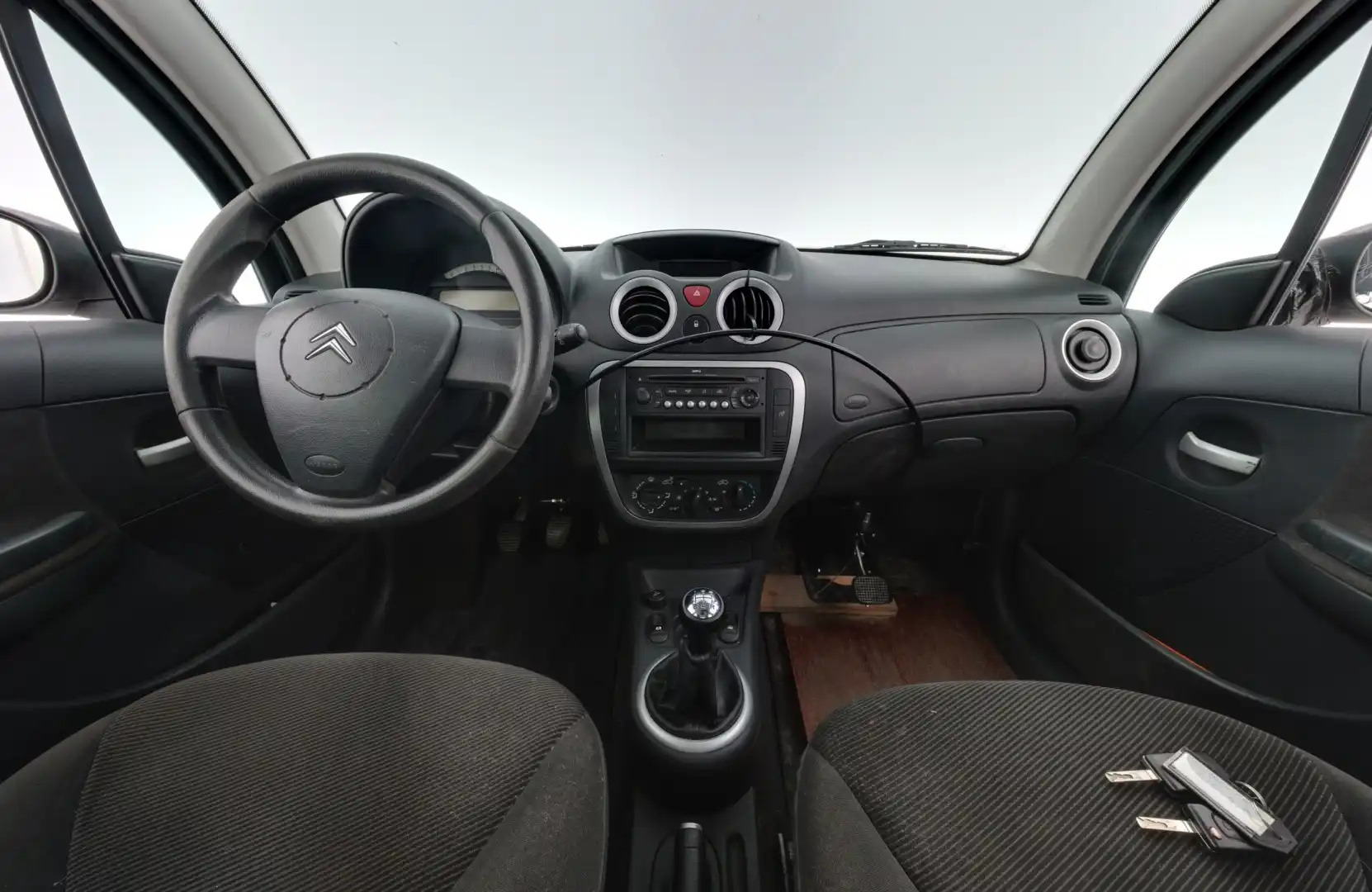 car-image
