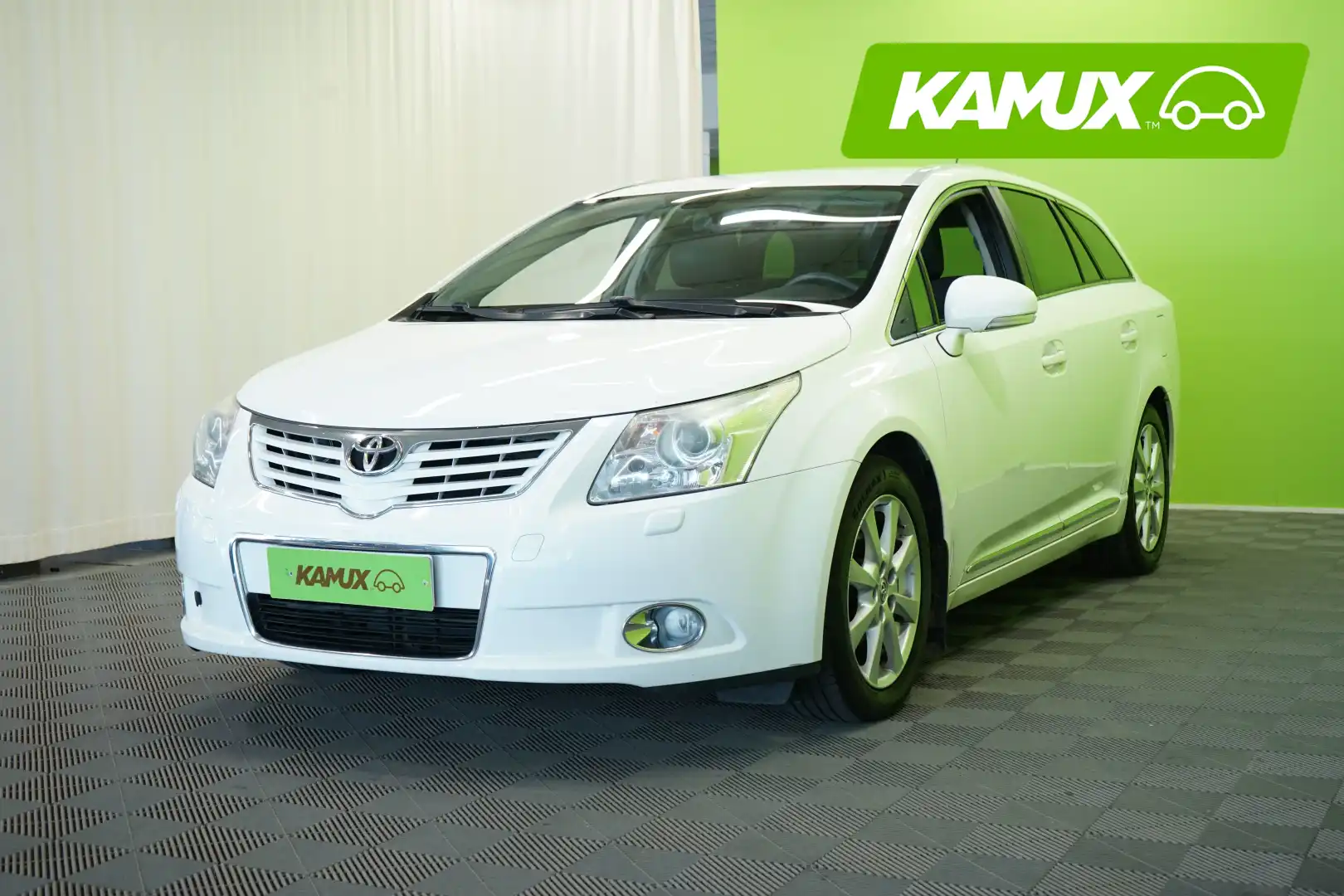 car-image