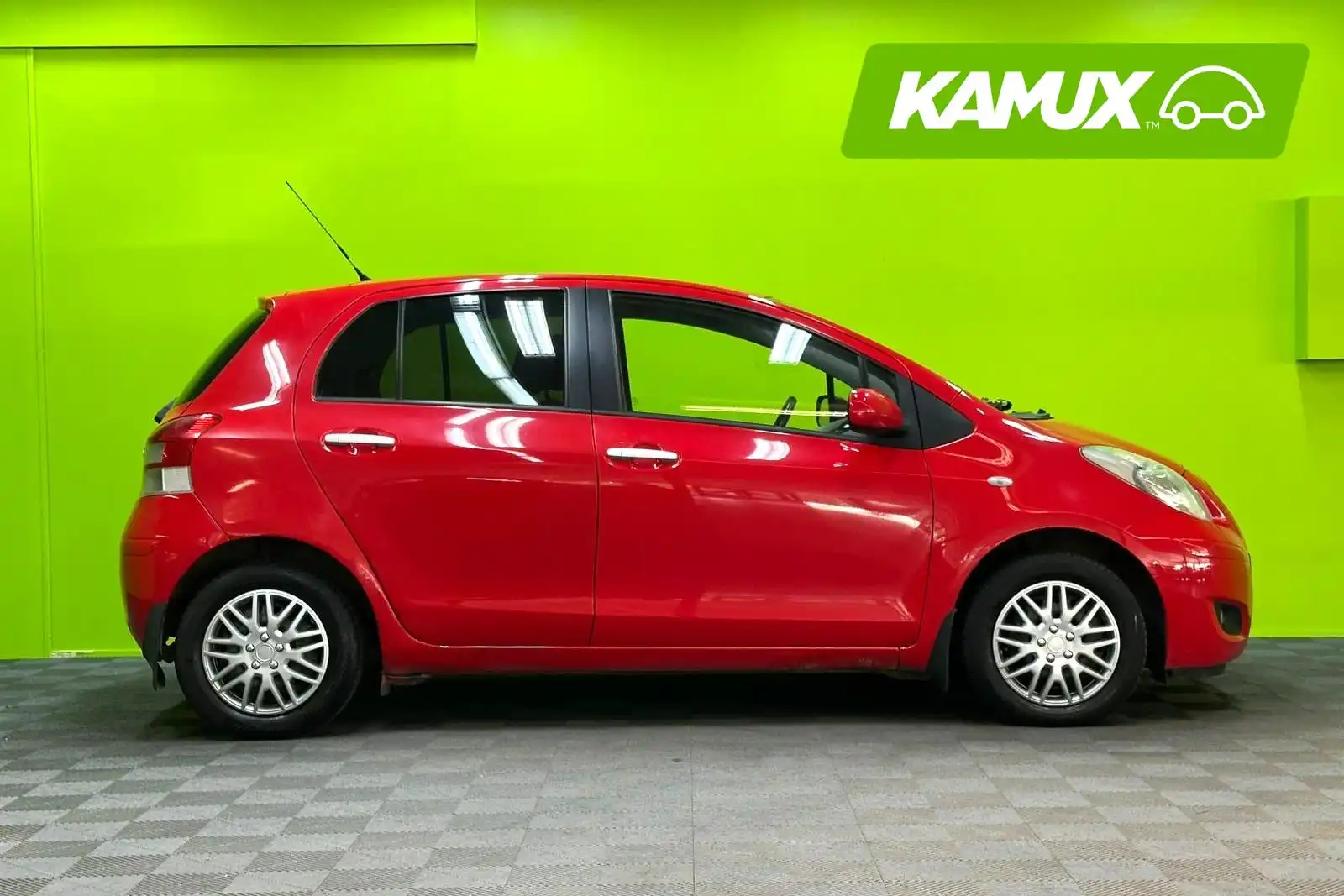 car-image