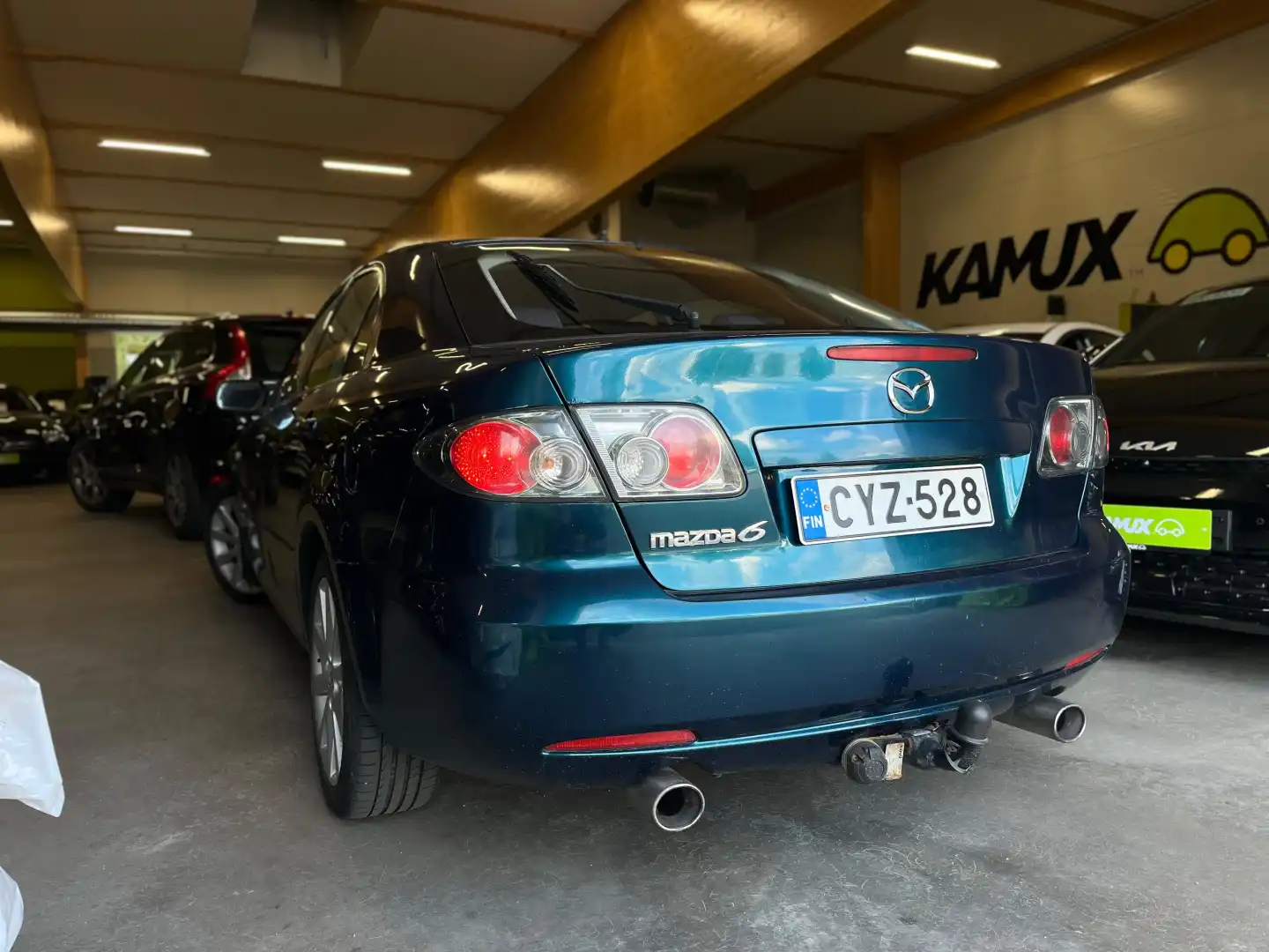 car-image