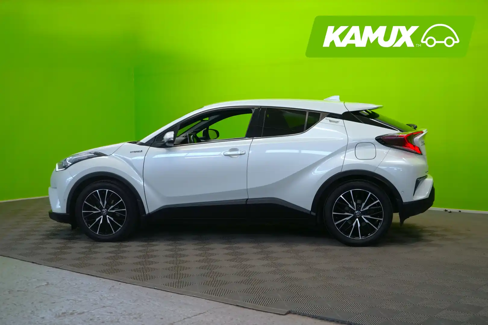car-image