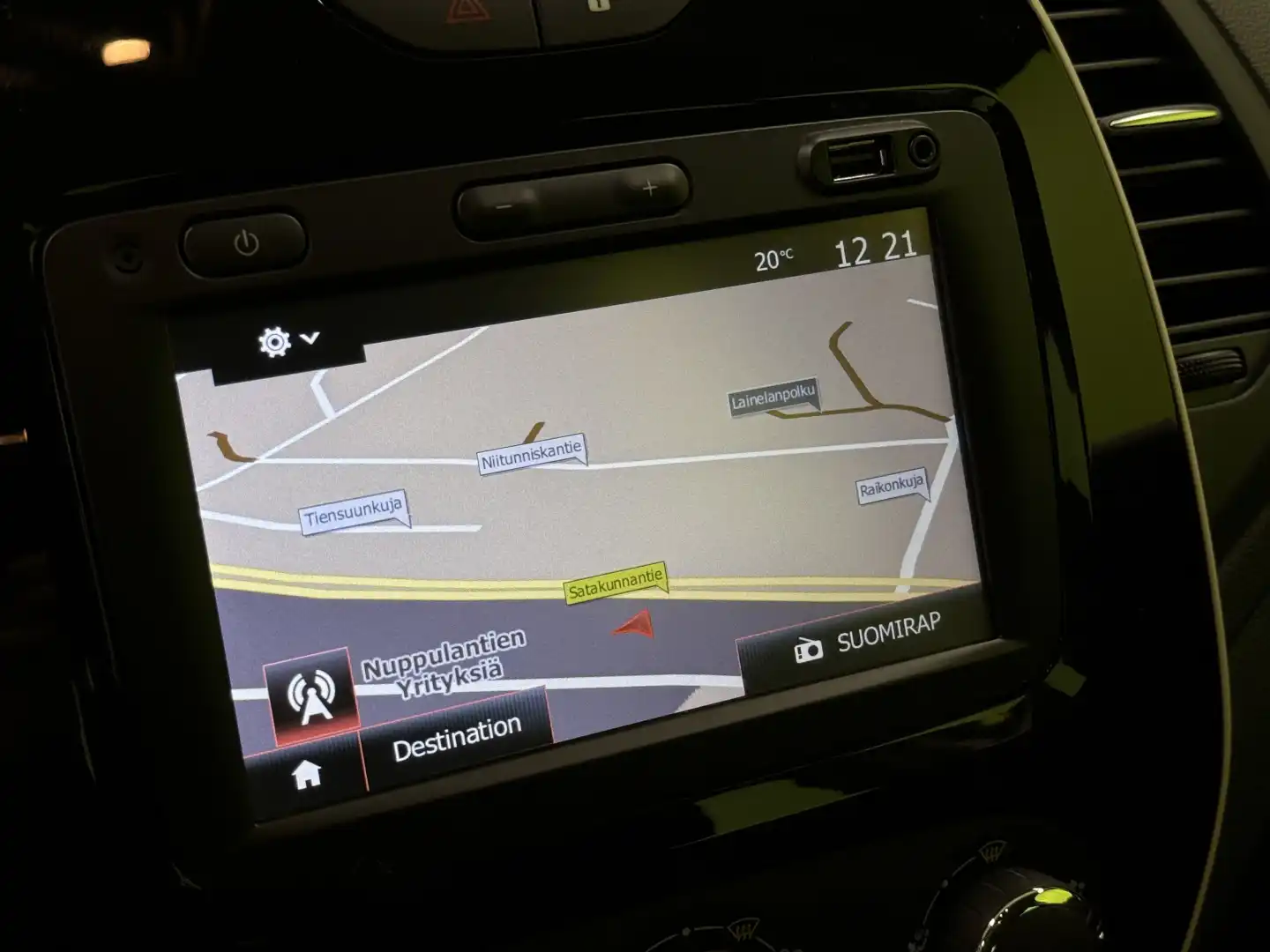 car-image
