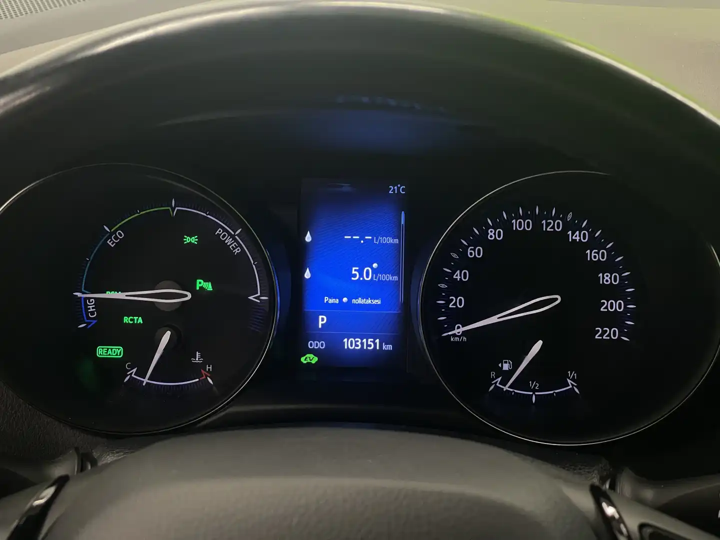 car-image