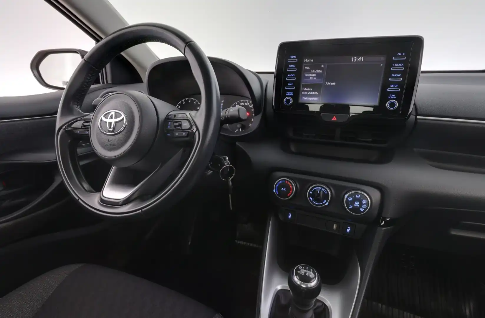 car-image