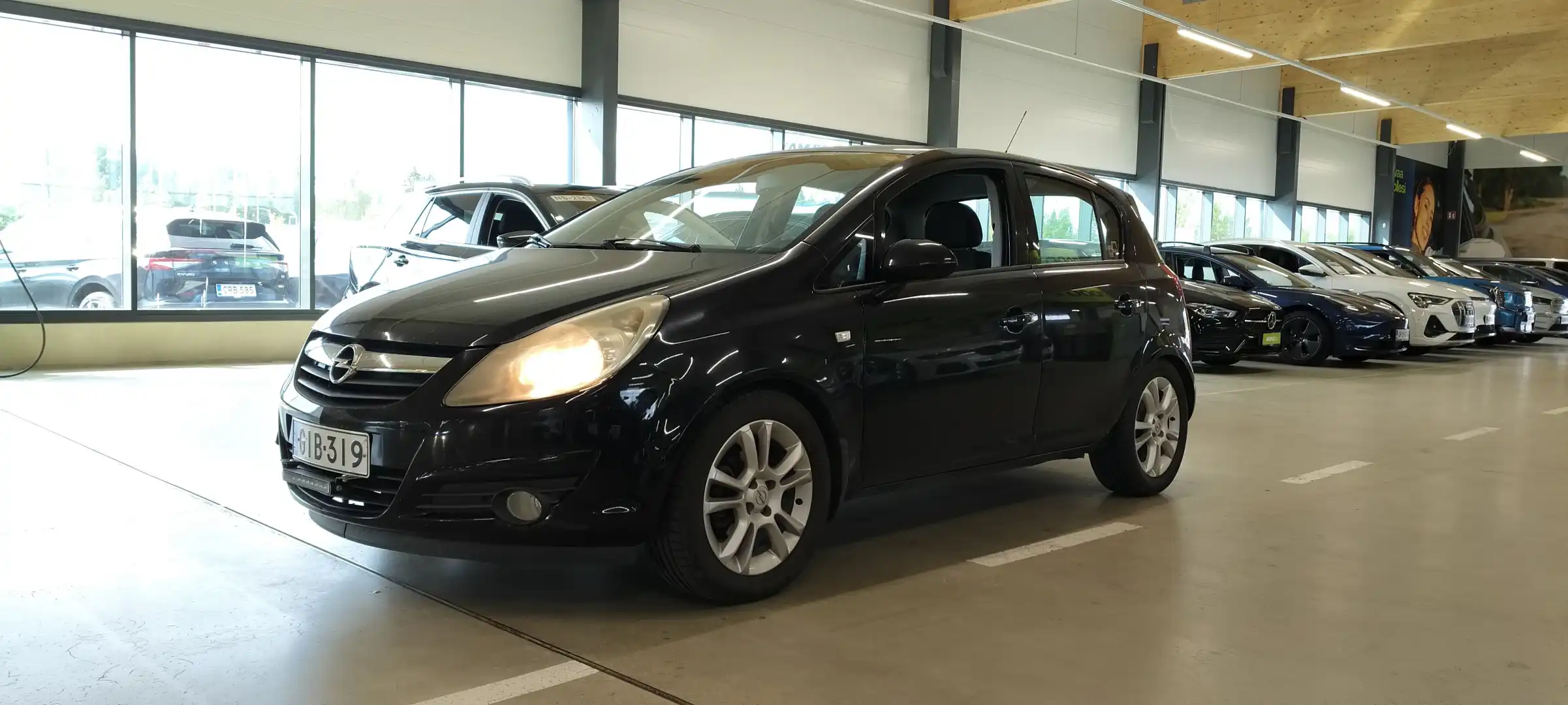 car-image