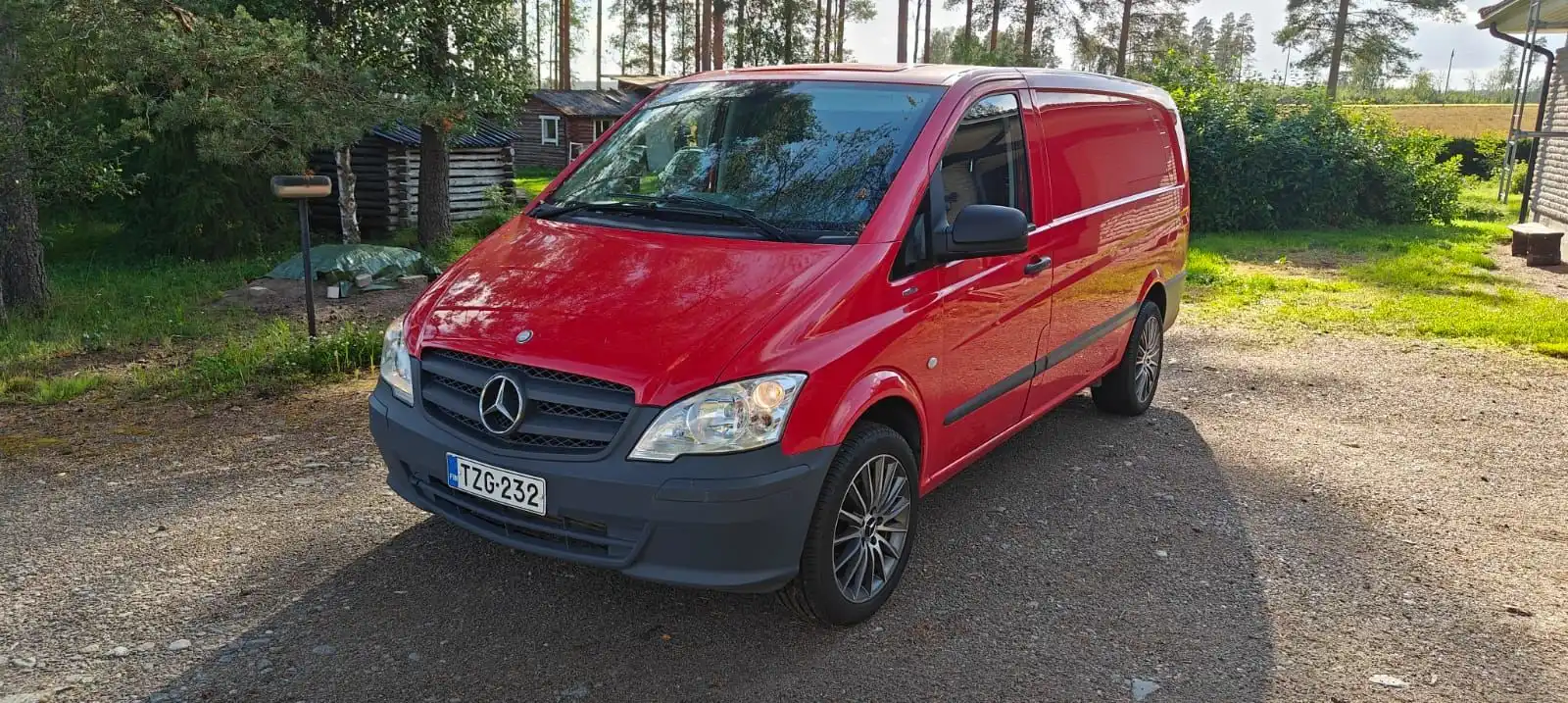 car-image