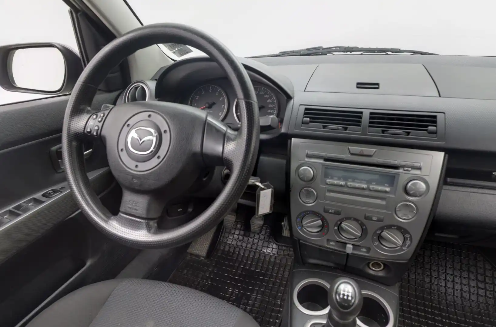 car-image