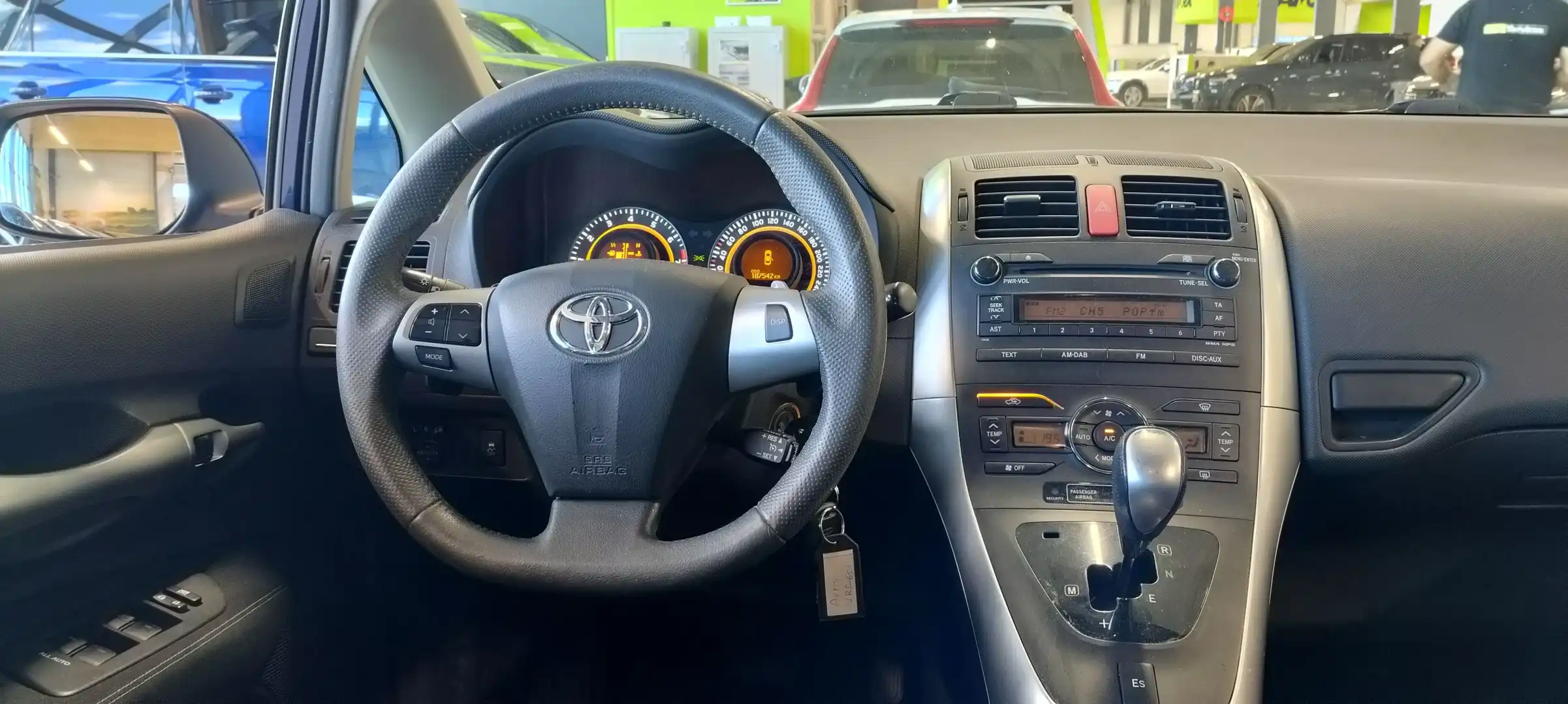 car-image