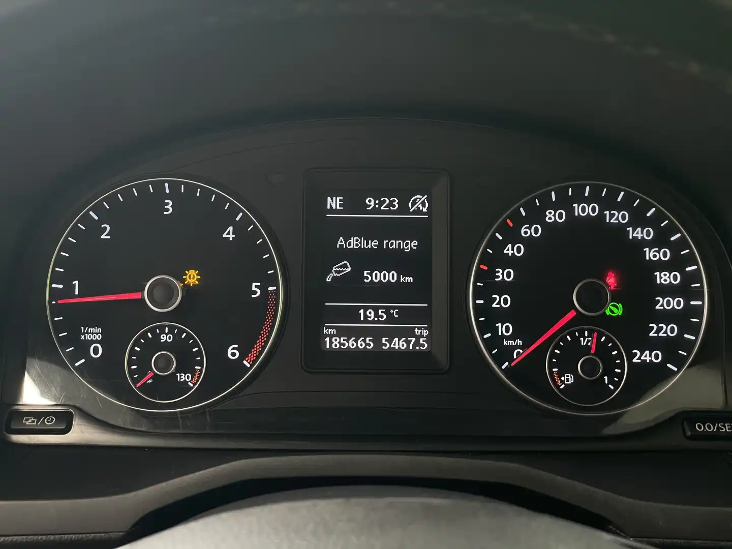 car-image
