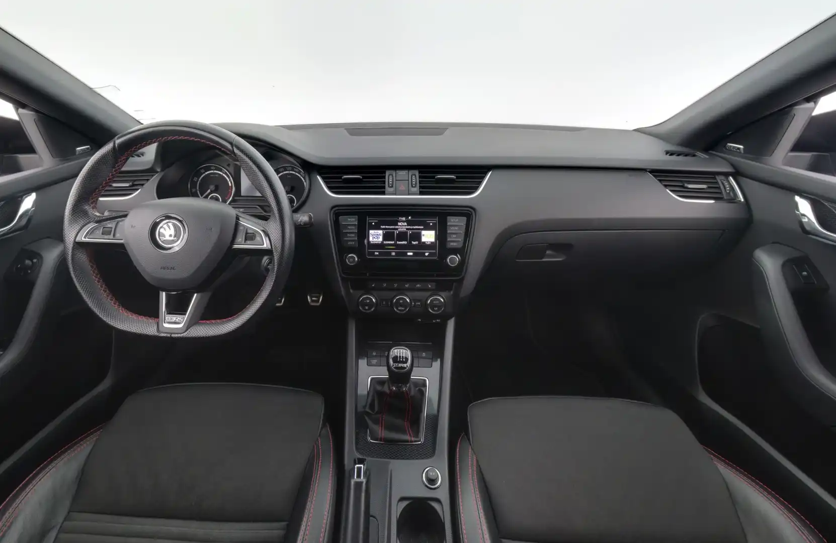 car-image