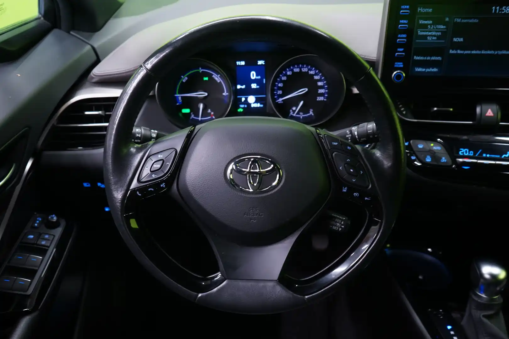 car-image